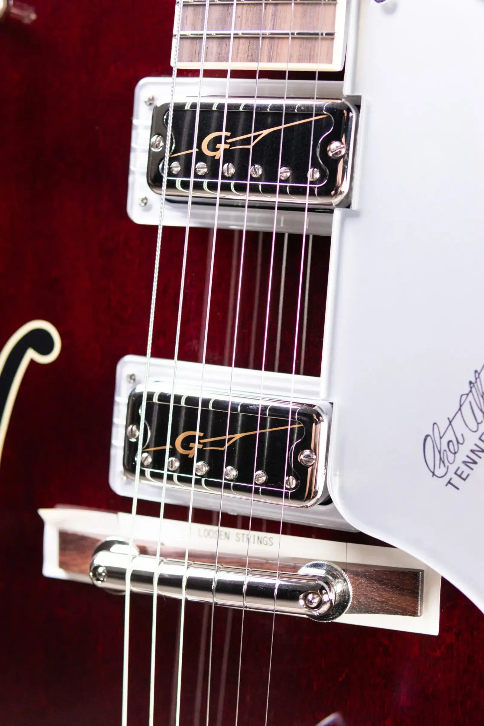 Gretsch G6119T-62 Vintage Select Edition '62 Tennessean Hollow Body with Bigsby Electric Guitar - Dark Cherry Stain with Hardshell Case