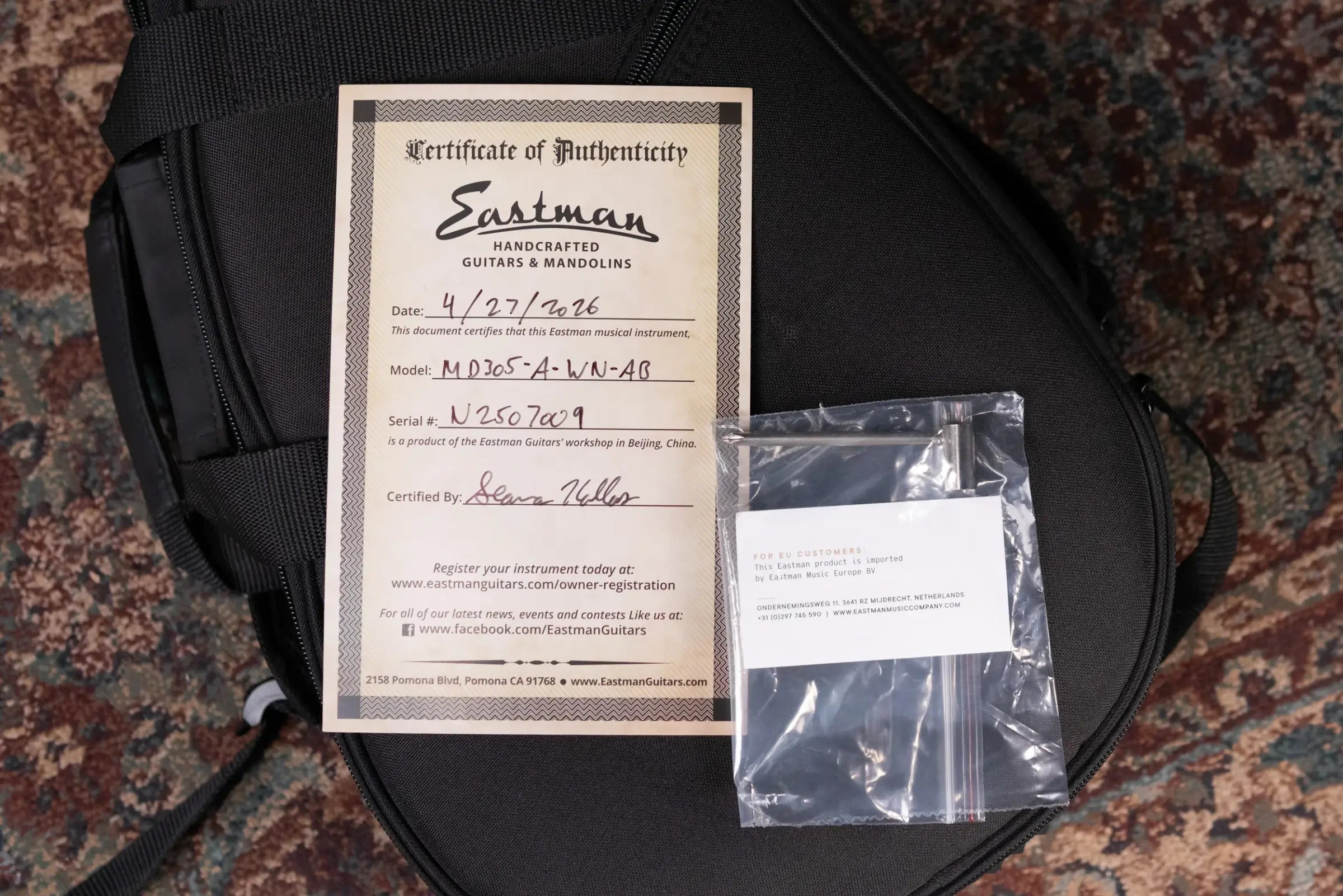 Eastman MD305 A-Style Mandolin - Amberburst with Gig Bag