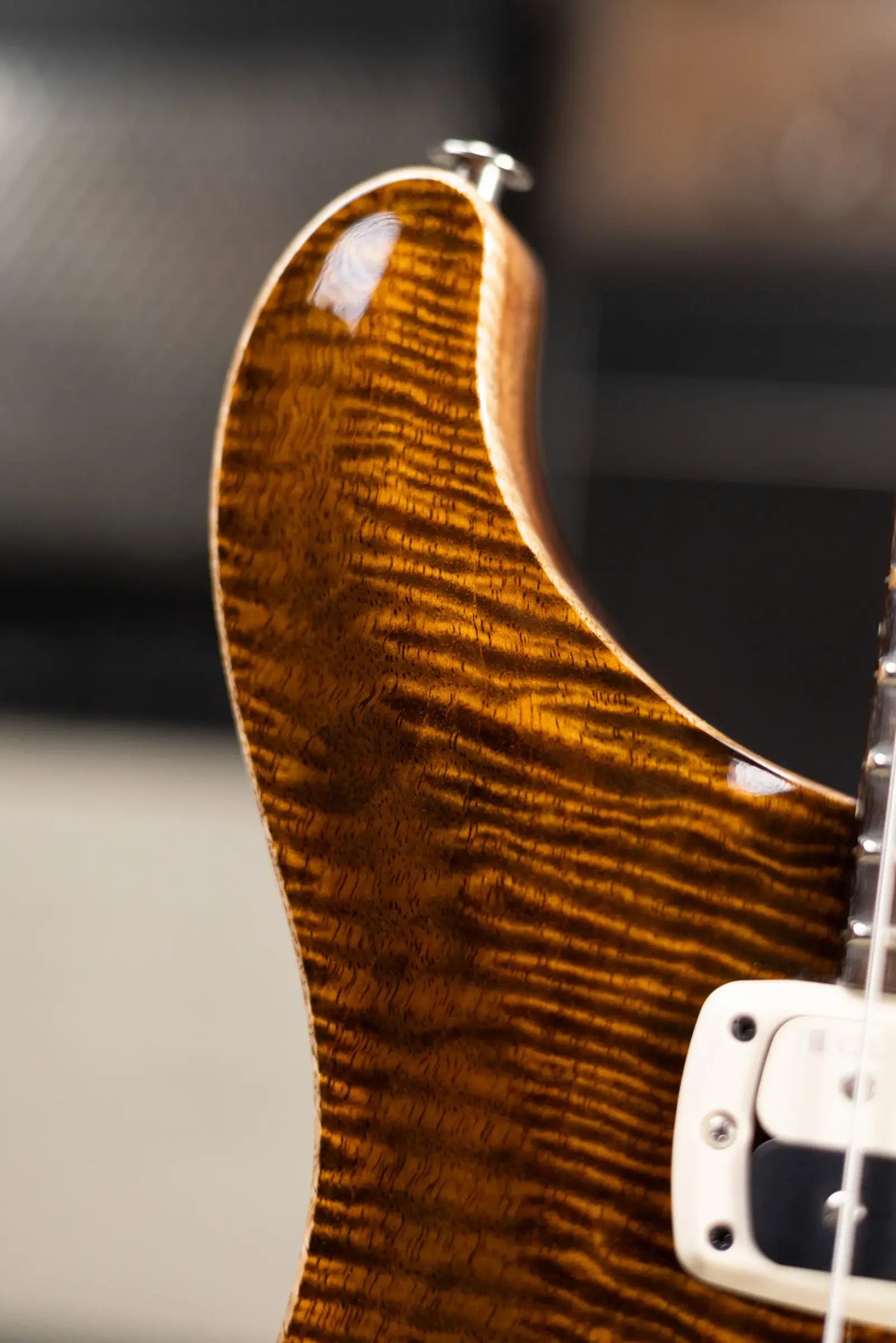 PRS Limited Edition Flame Mango Top Paul's Guitar - Tiger Eye with Hardshell Case
