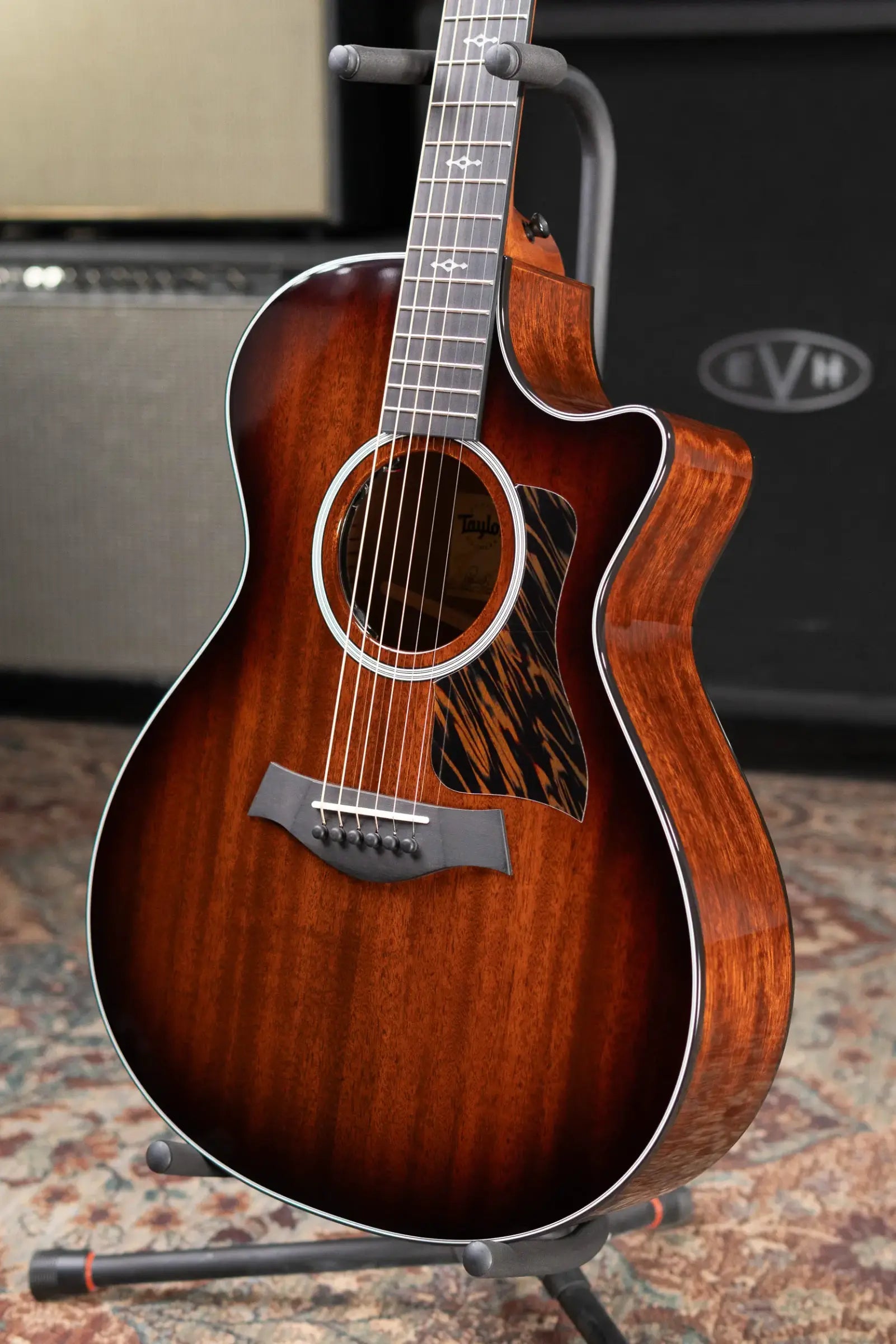 Taylor Next Generation 322ce 14-Fret Grand Concert Acoustic/Electric Guitar - Shaded Edgeburst with Hardshell Case