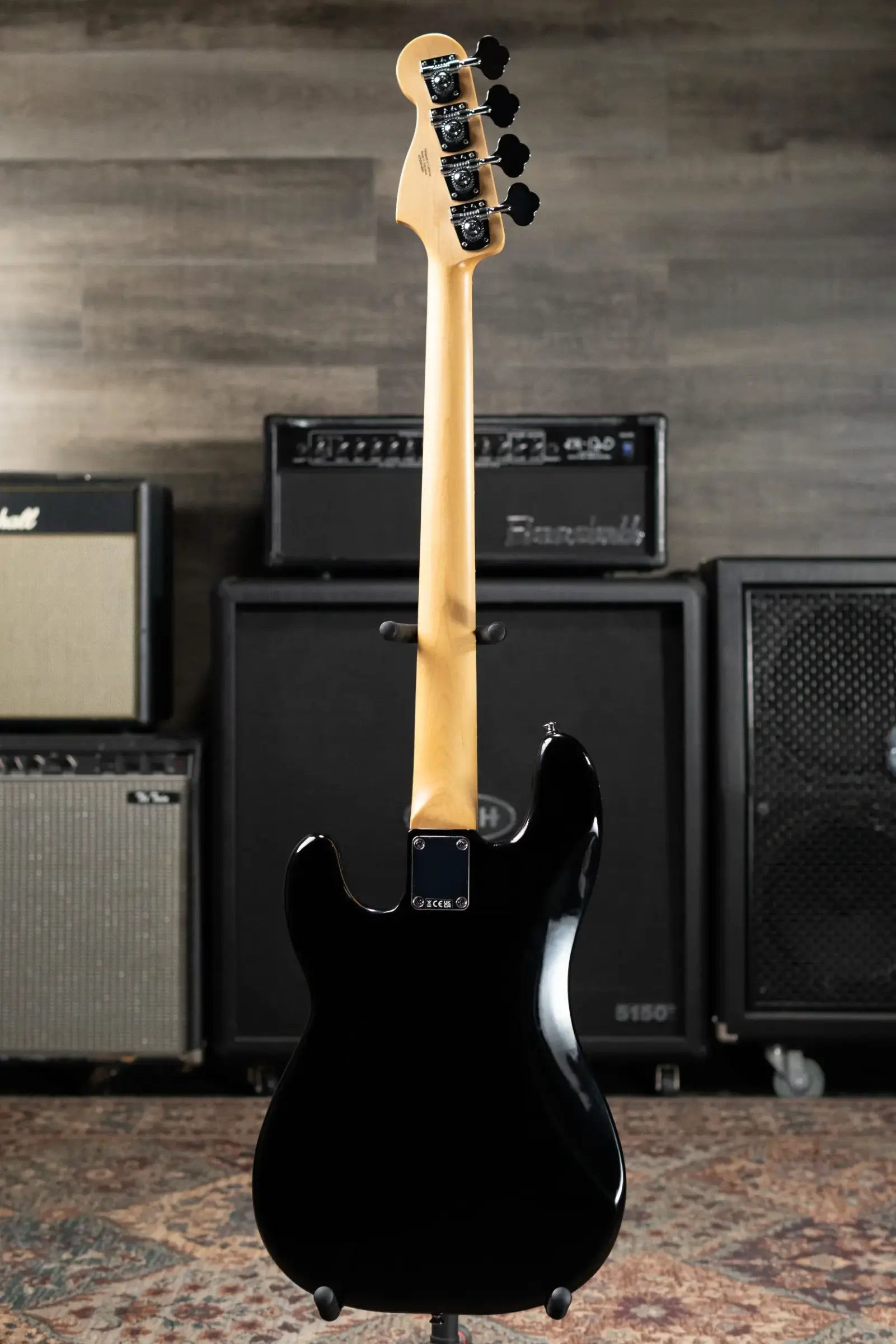 Fender Standard Precision Bass - Black