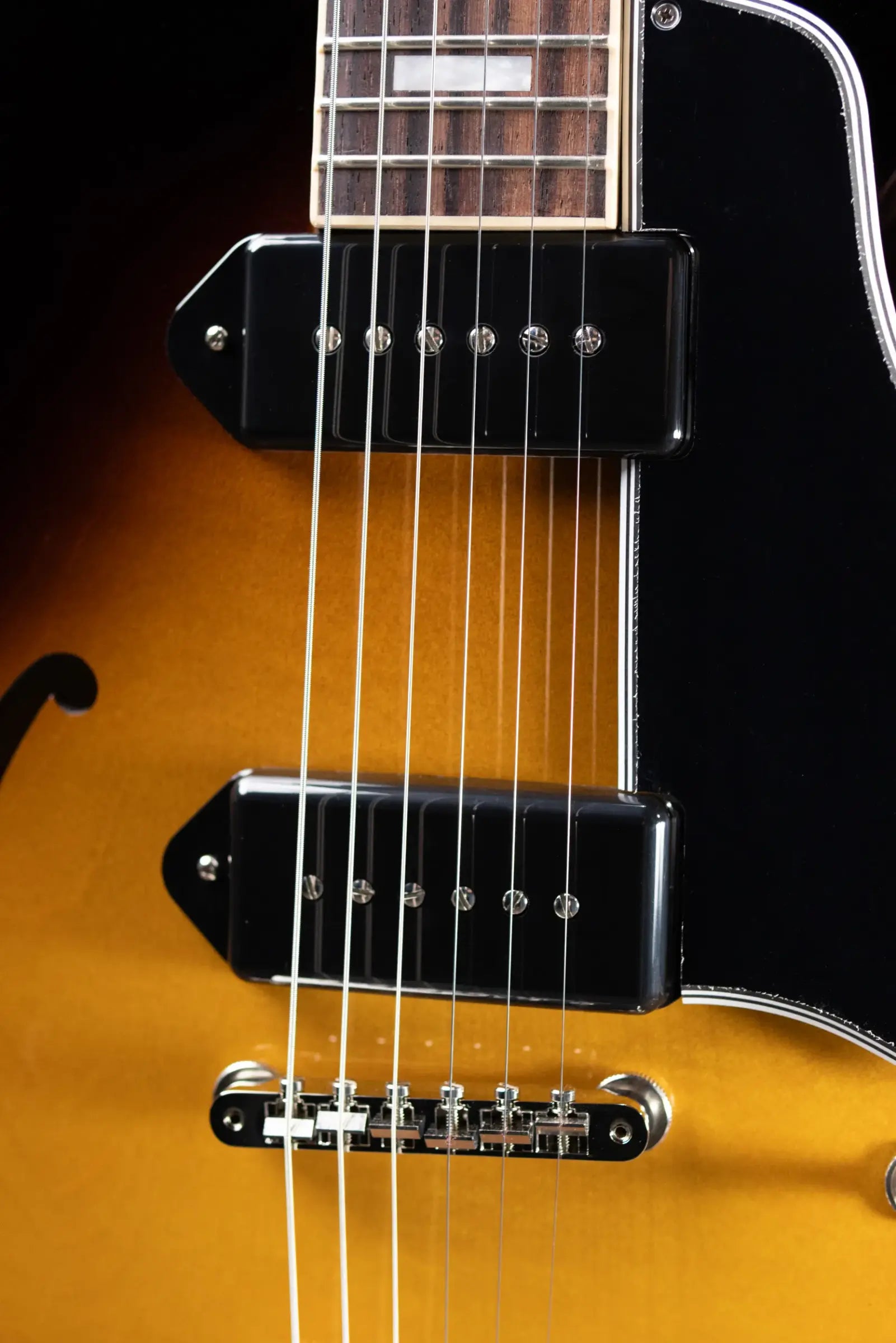Gibson ES-330 Hollow Body Electric Guitar - Tobacco Burst with Hardshell Case