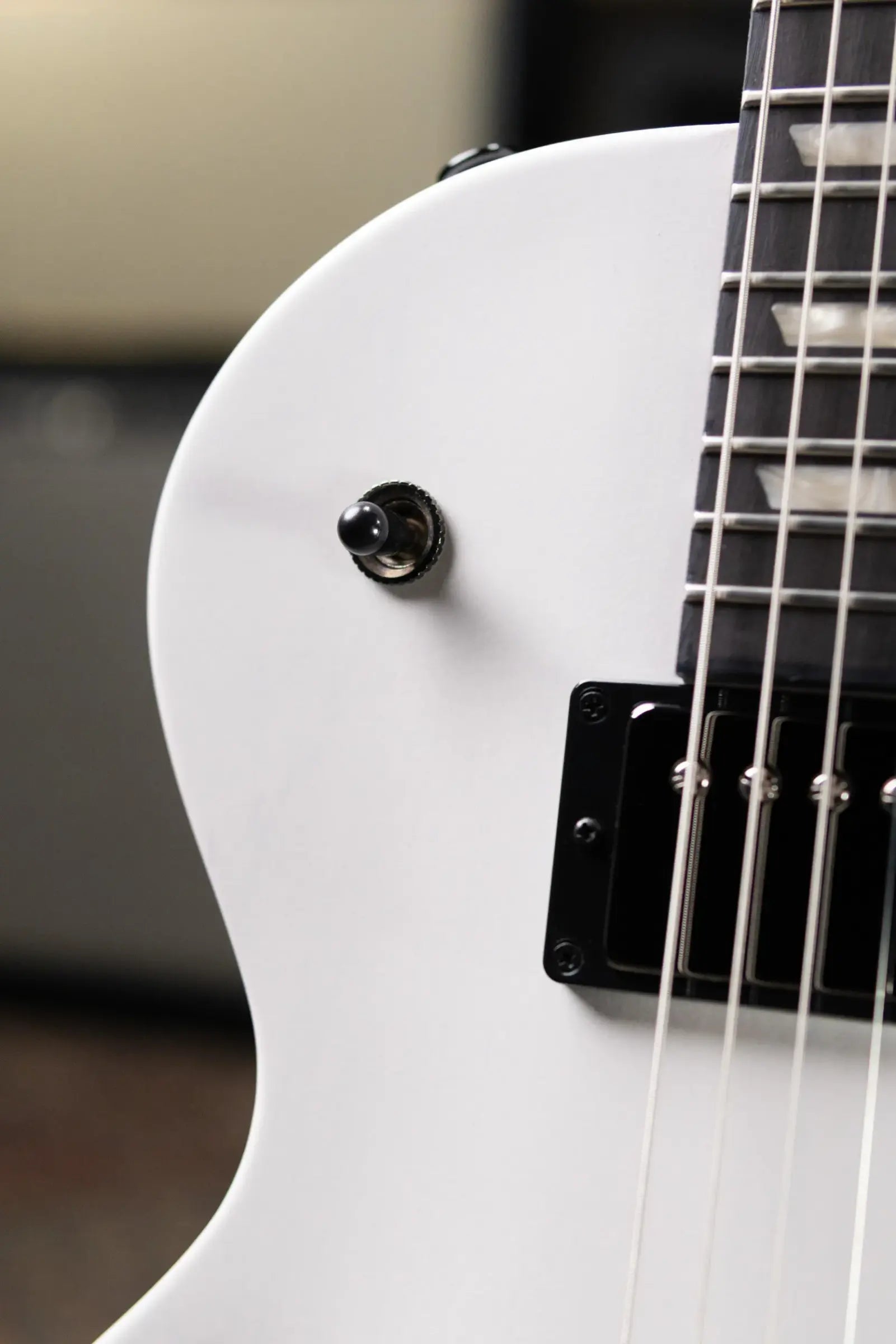 Gibson Les Paul Studio Modern Electric Guitar - Worn White with Gig Bag