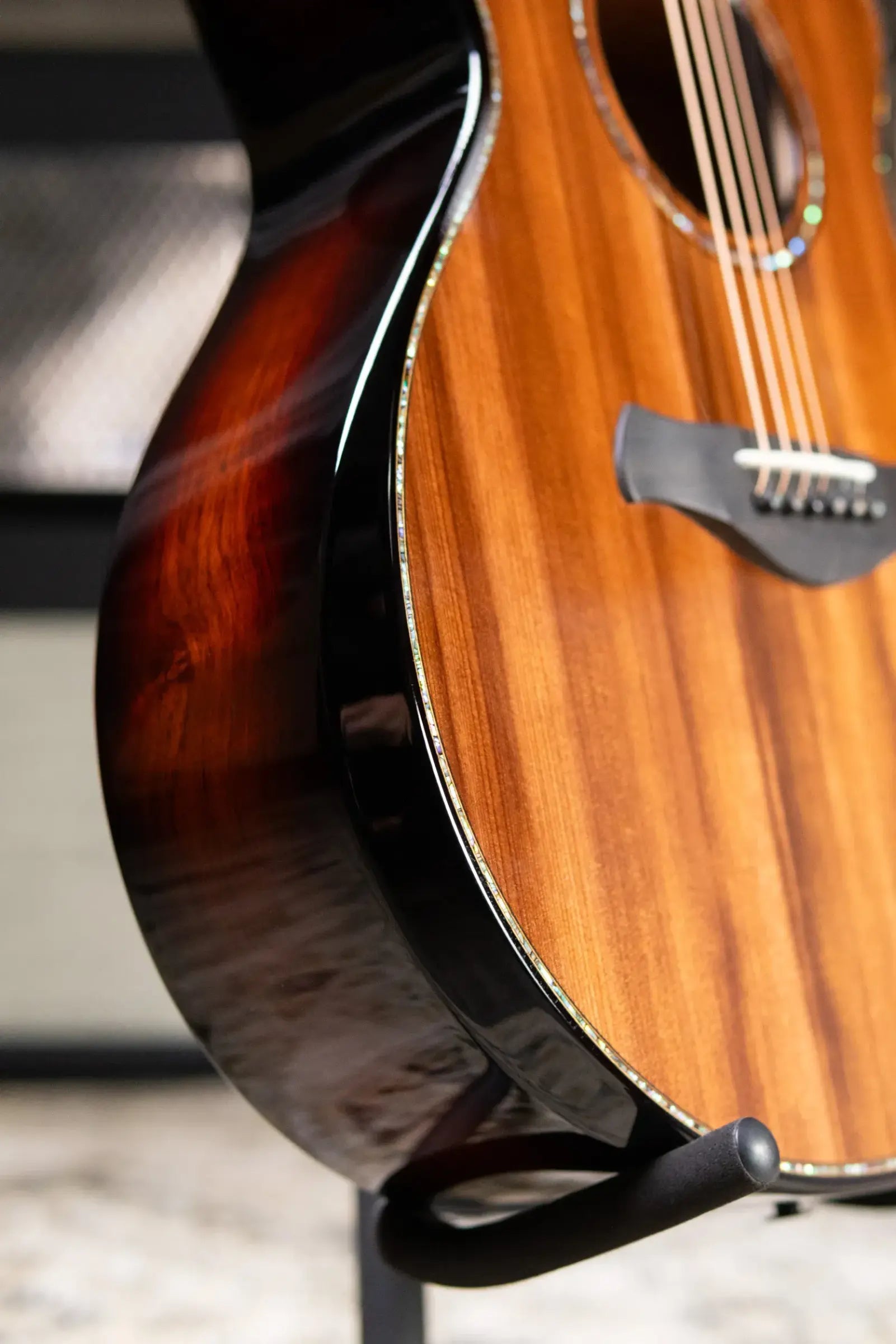 Taylor Builder's Edition 912ce Grand Concert Acoustic/Electric Guitar - Sinker Redwood/Honduran Rosewood with Hardshell Case