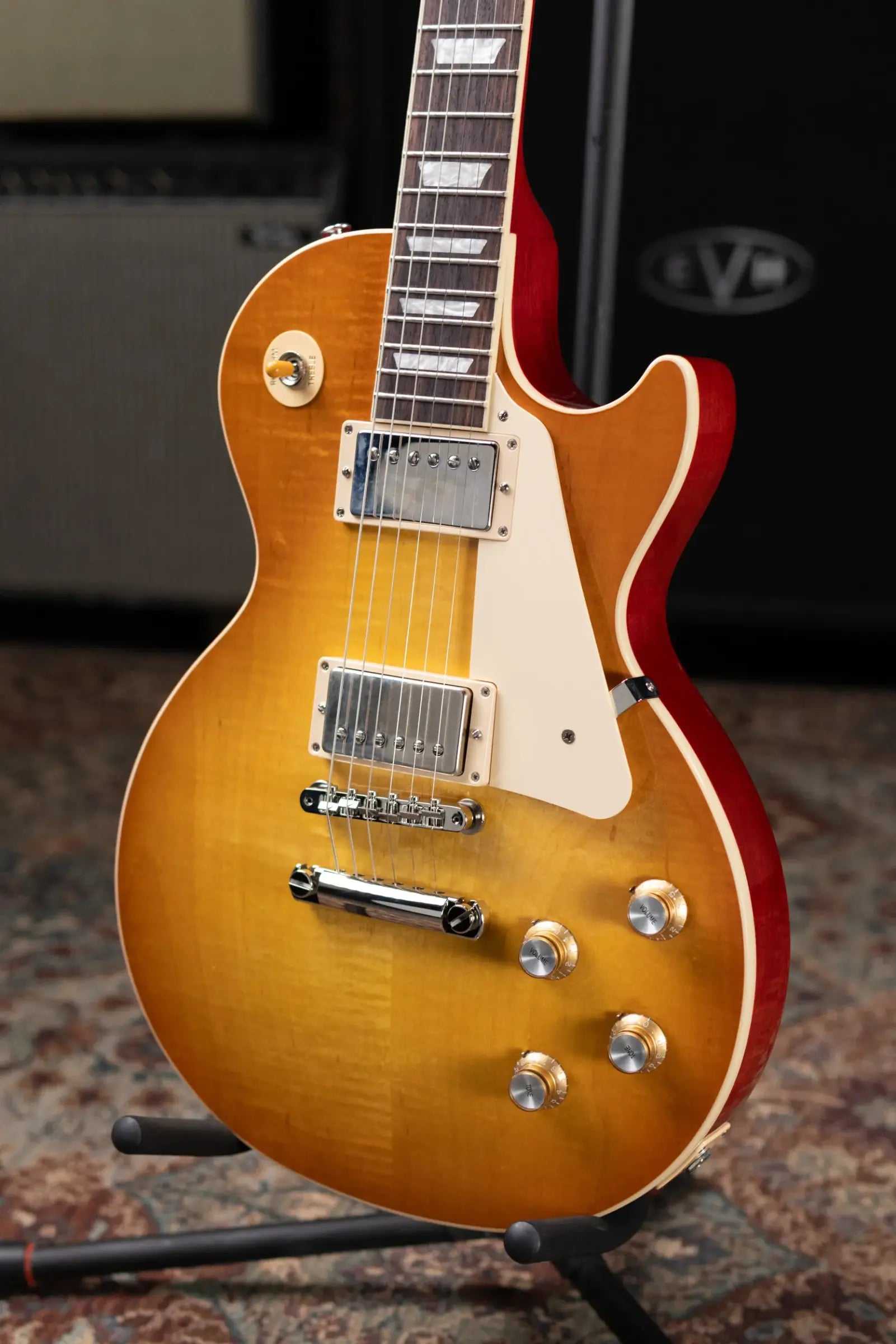 Gibson Les Paul Standard '60s Electric Guitar - Unburst with Hardshell Case