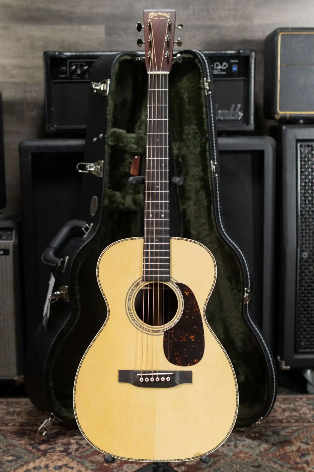 Martin Custom Shop 0-28 Limited Edition Acoustic Guitar with Hardshell Case