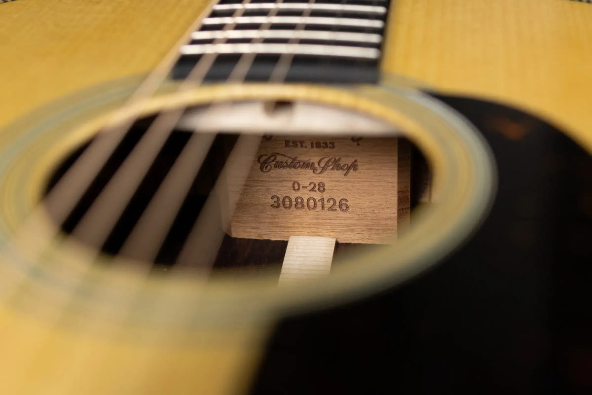 Martin Custom Shop 0-28 Limited Edition Acoustic Guitar with Hardshell Case