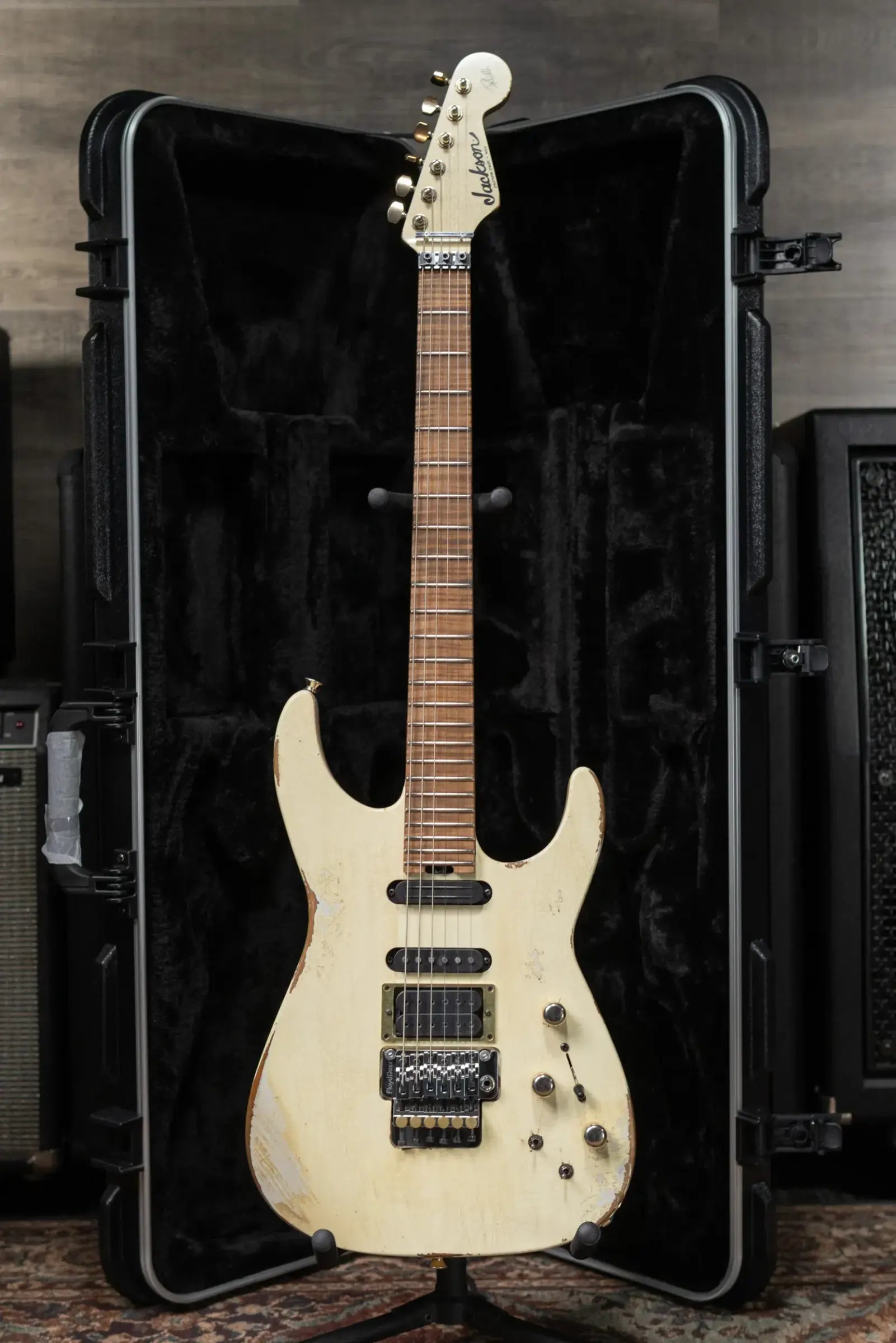 Jackson Custom Shop Special Edition PC1 Phil Collen Signature HSS FR84 Electric Guitar - Nitro Tour Relic Vanilla Shake with Hardshell Case
