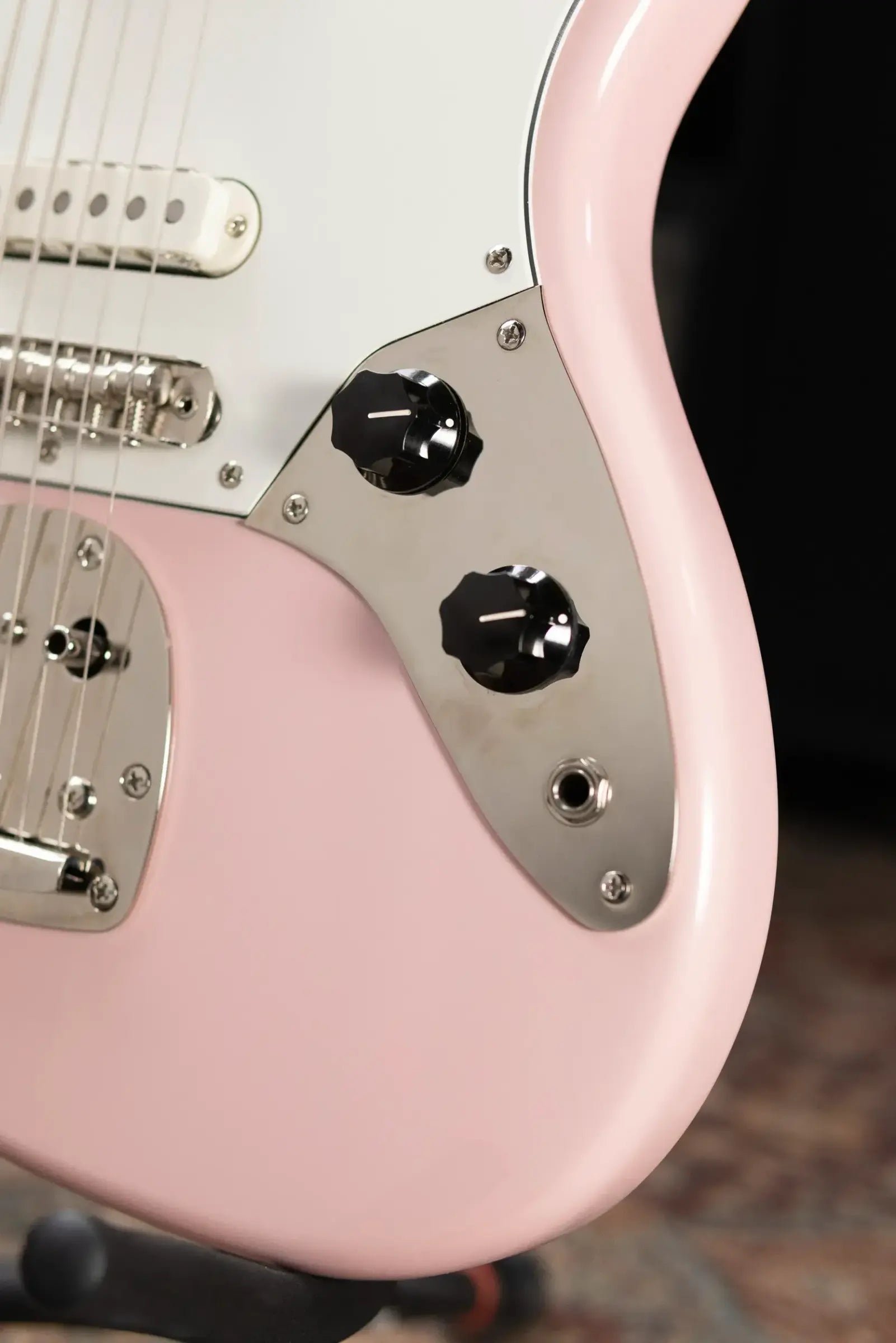 Squier Classic Vibe Bass VI - Shell Pink - Used