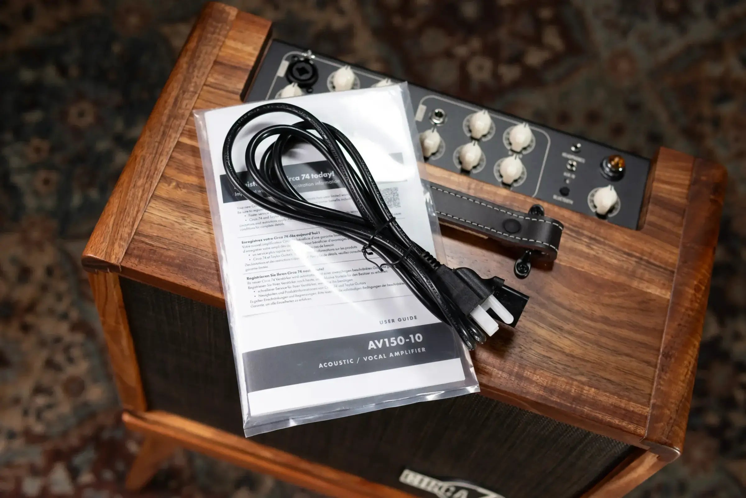 Taylor Circa 74 AV150-10 Amp With Stand - Select Koa