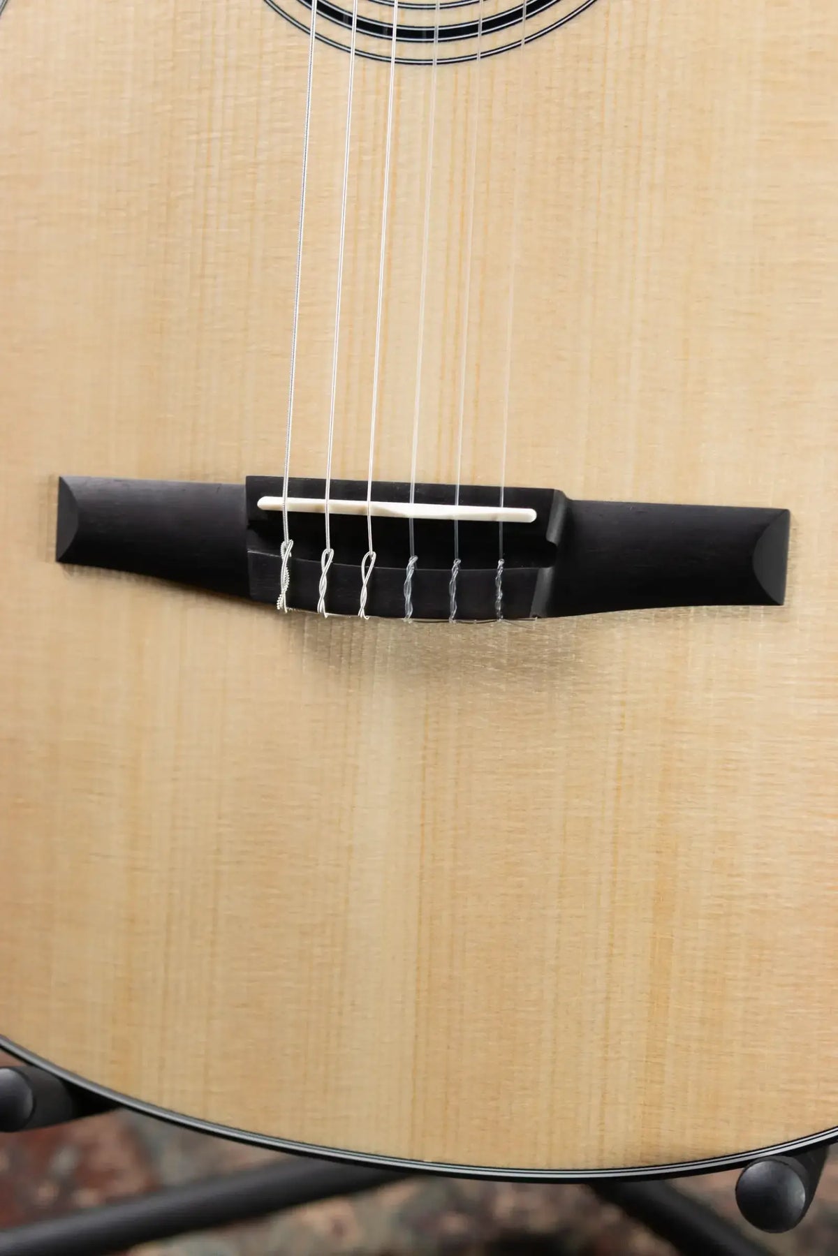 Taylor 312ce-N Nylon Grand Concert Acoustic/Electric Guitar - Natural with Hardshell Case