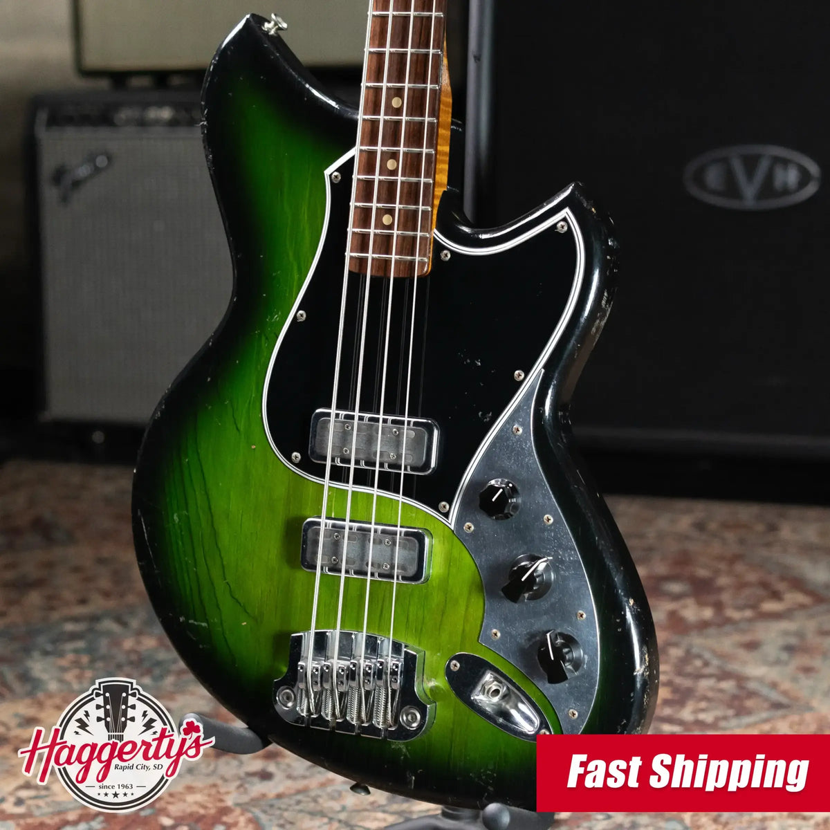 Novo Serus Bass - Cat's Eye Green with Mono Gig Bag- Used