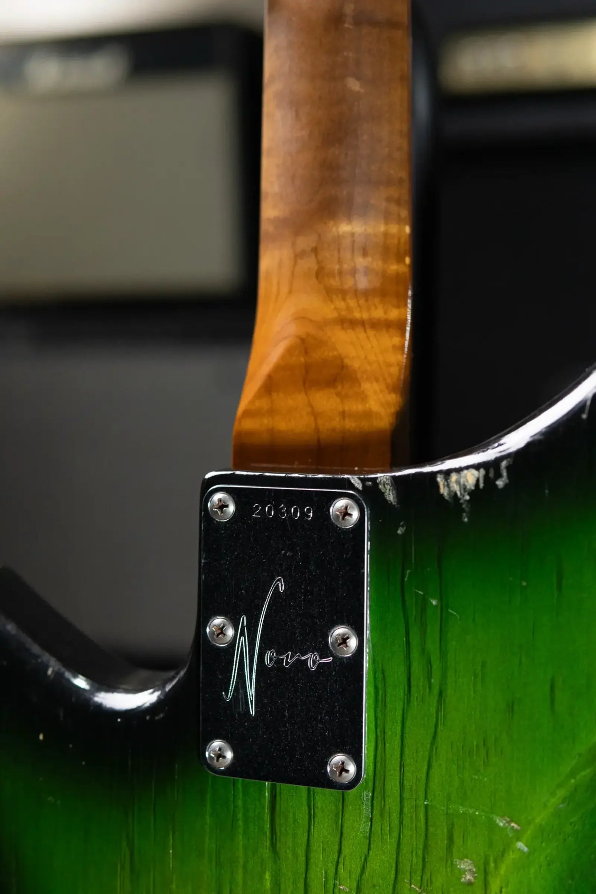 Novo Serus Bass - Cat's Eye Green with Mono Gig Bag- Used