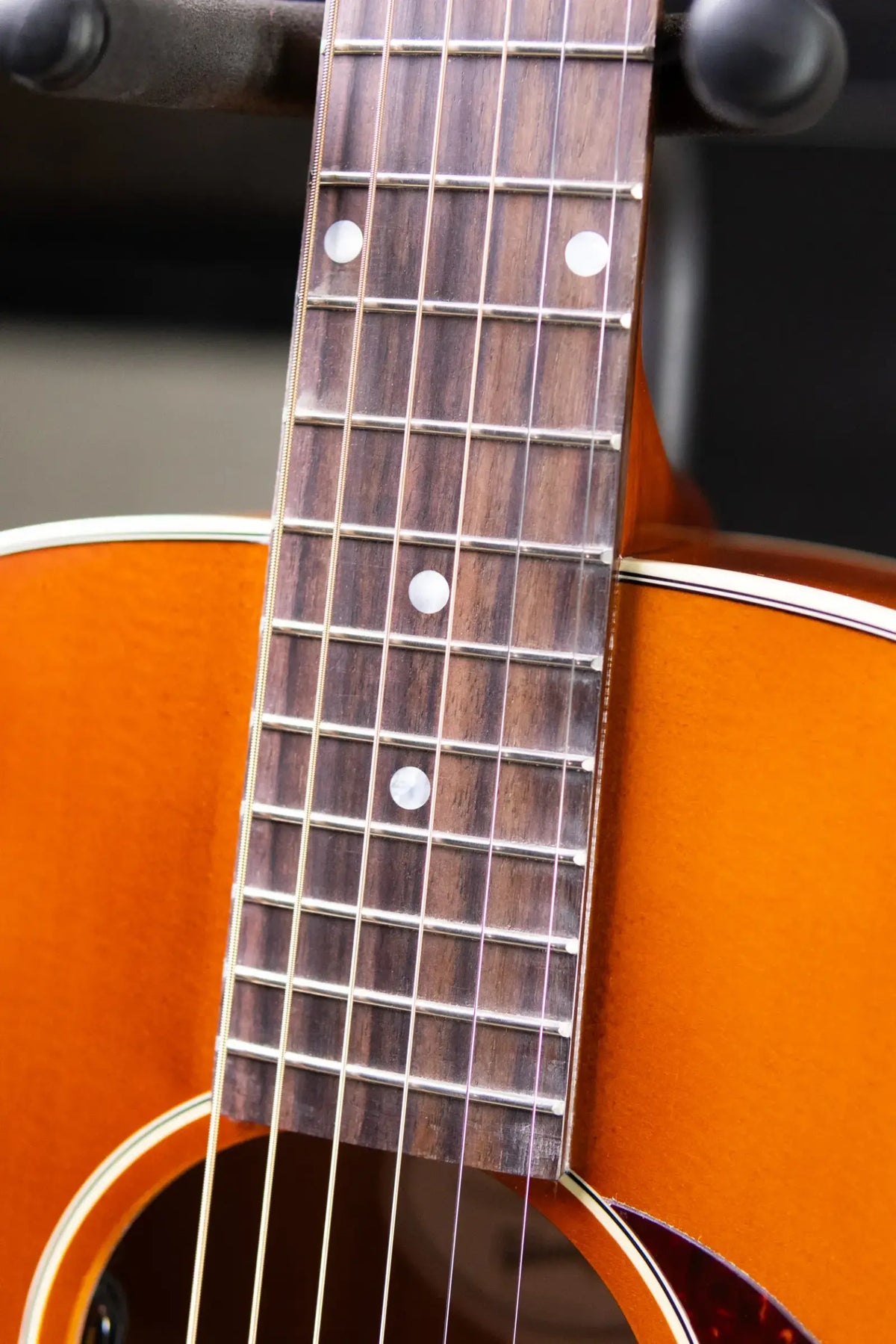 Gibson J-45 Standard HiFi DNA Acoustic/Electric Guitar - Heritage Cherry Sunburst with Hardshell Case