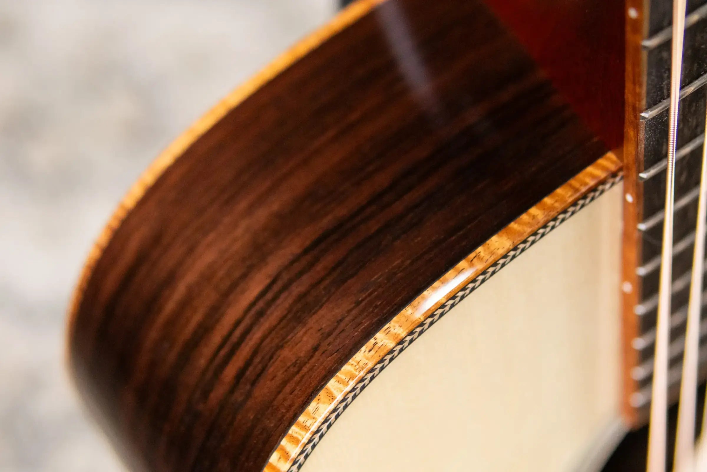 Santa Cruz Guitar Company OM Acoustic Guitar - Moon Spruce/Brazilian Rosewood with Hardshell Case