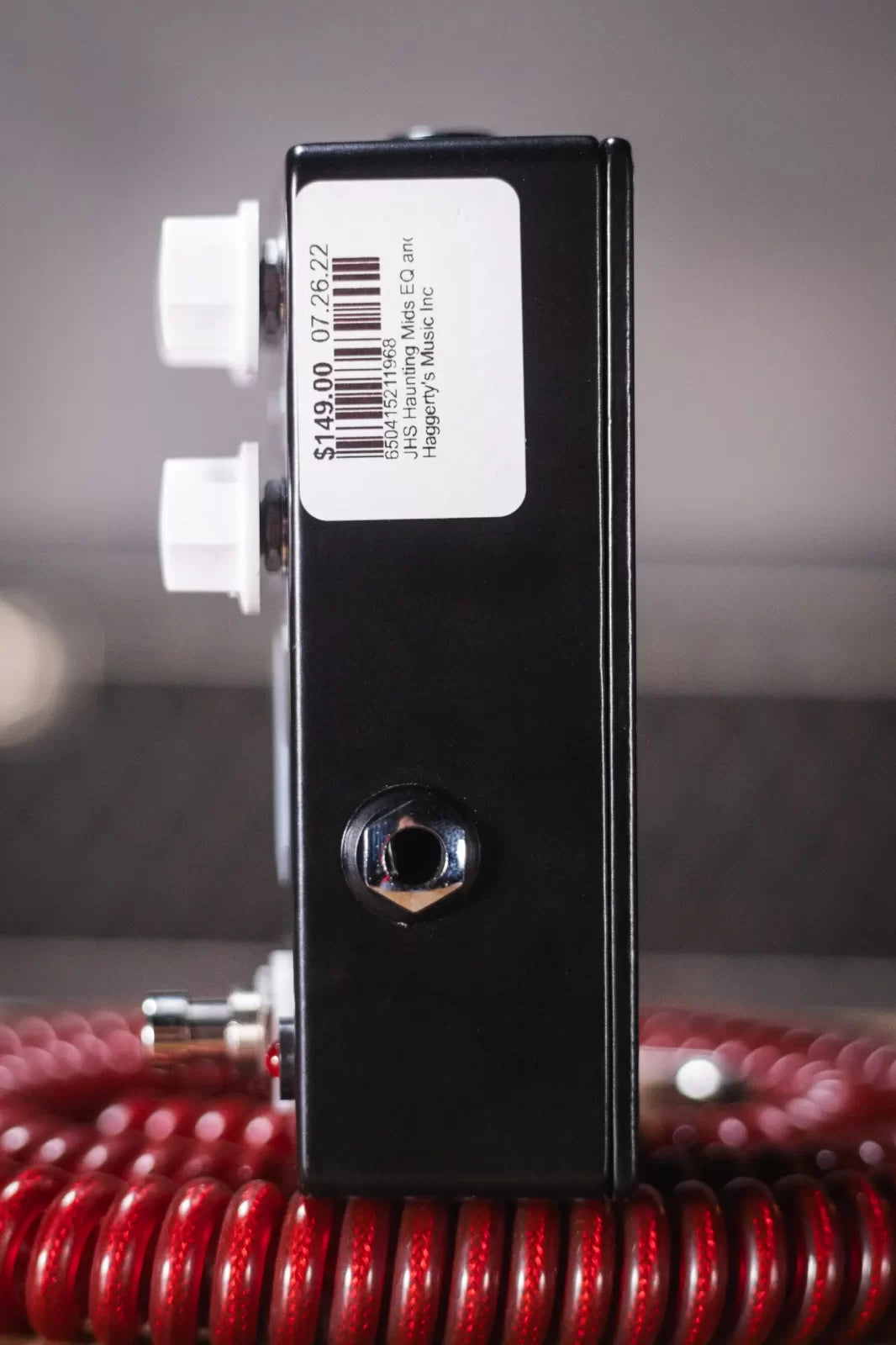 JHS Haunting Mids EQ and Mid Boost Pedal