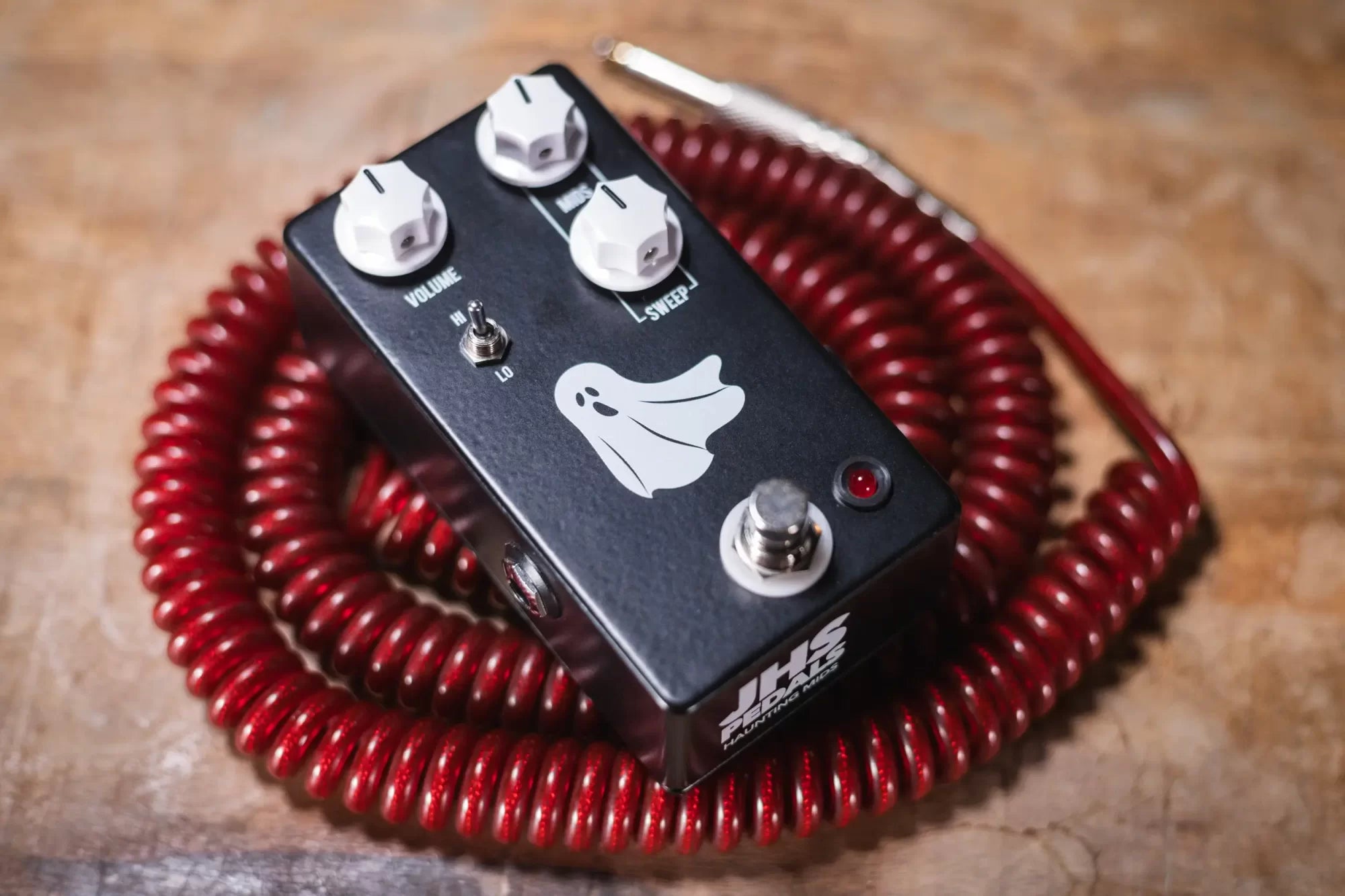 JHS Haunting Mids EQ and Mid Boost Pedal
