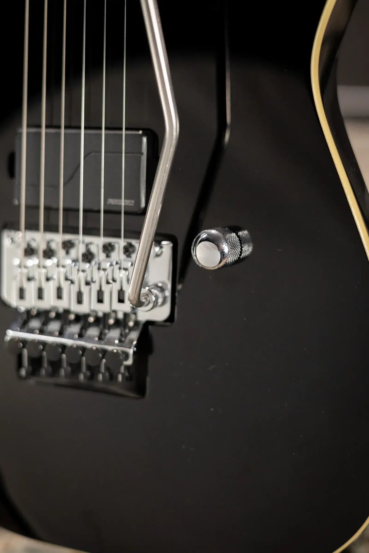 Jackson Pro Plus Pure Metal Limited Edition Soloist SL1A - Gloss Black with Gig Bag