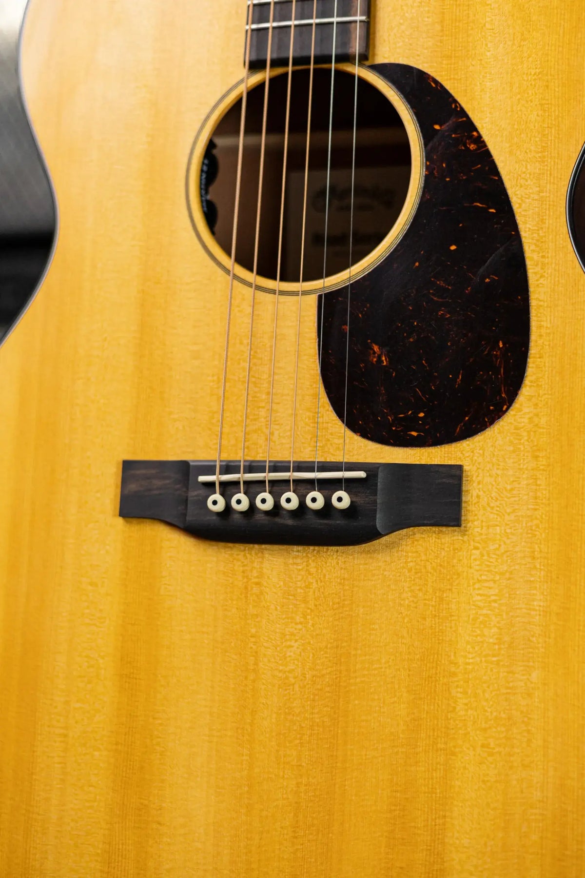 Martin 000-10E Retro Acoustic/Electric Guitar - Spruce/Sapele with Gig Bag