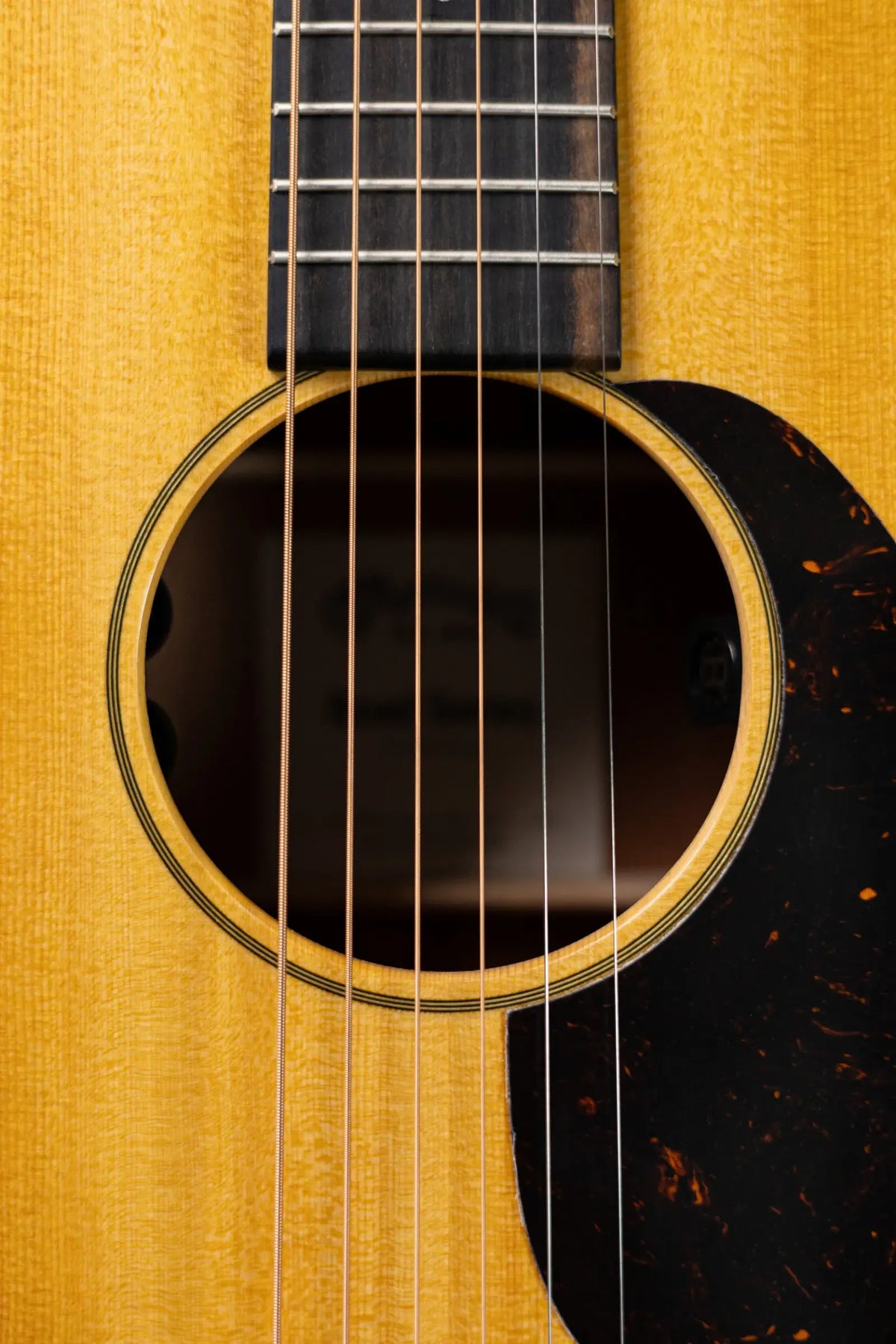 Martin 000-10E Retro Acoustic/Electric Guitar - Spruce/Sapele with Gig Bag