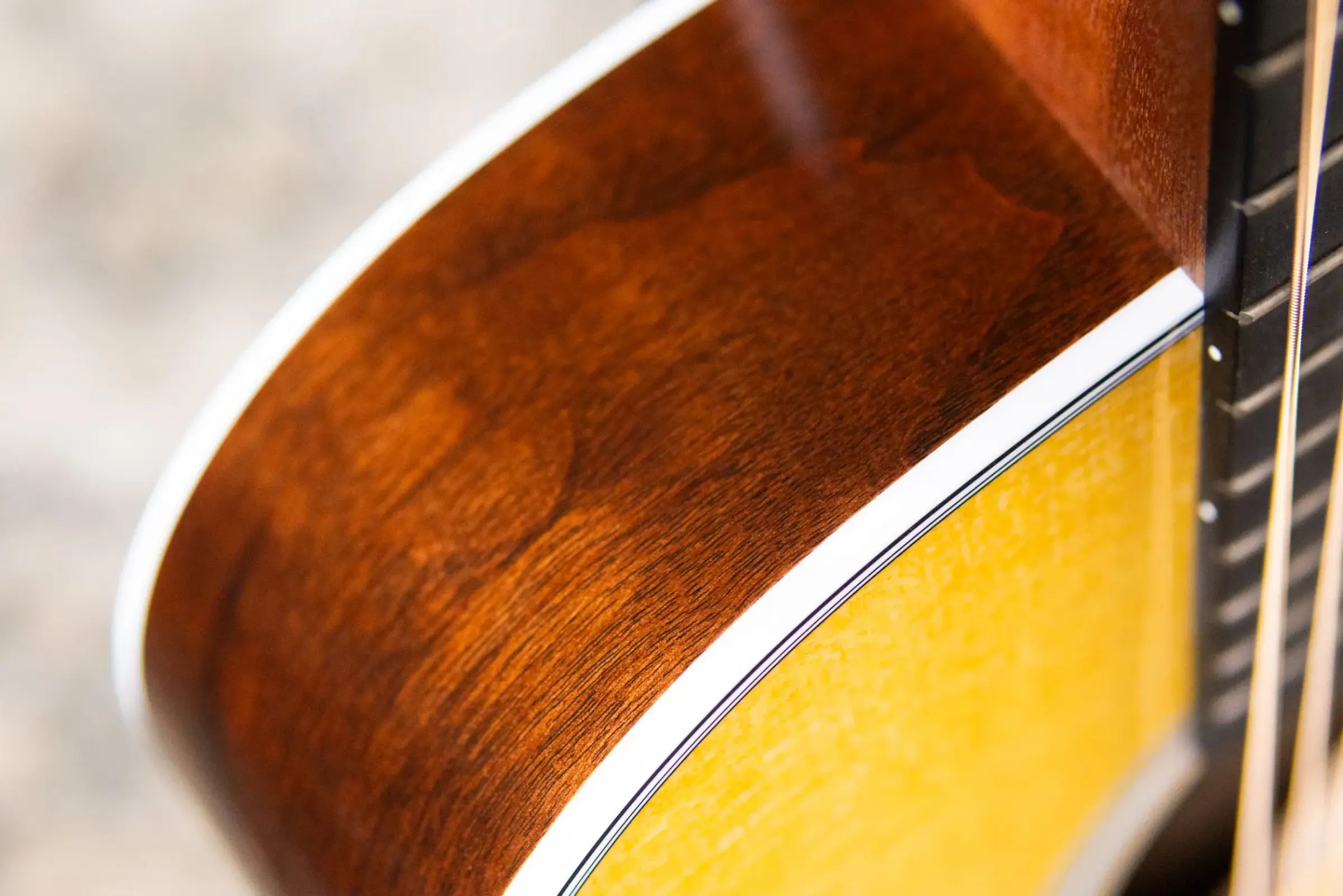 Martin 000-13E Retro Acoustic/Electric Guitar - Spruce/Walnut with Gig Bag