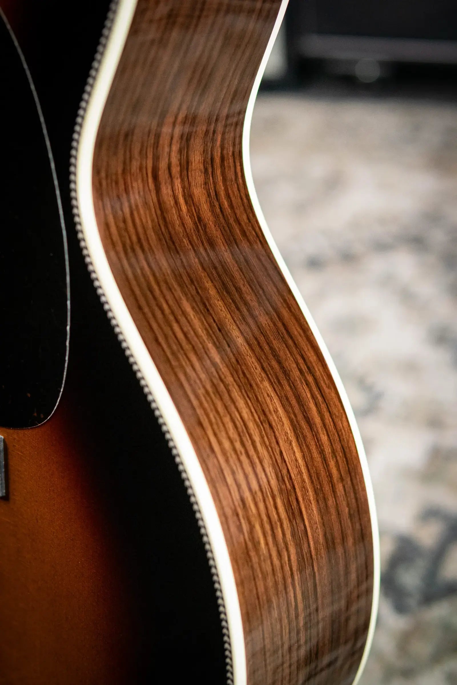 Martin 000-28 Standard Series Acoustic Guitar - 1935 Sunburst with Hardshell Case