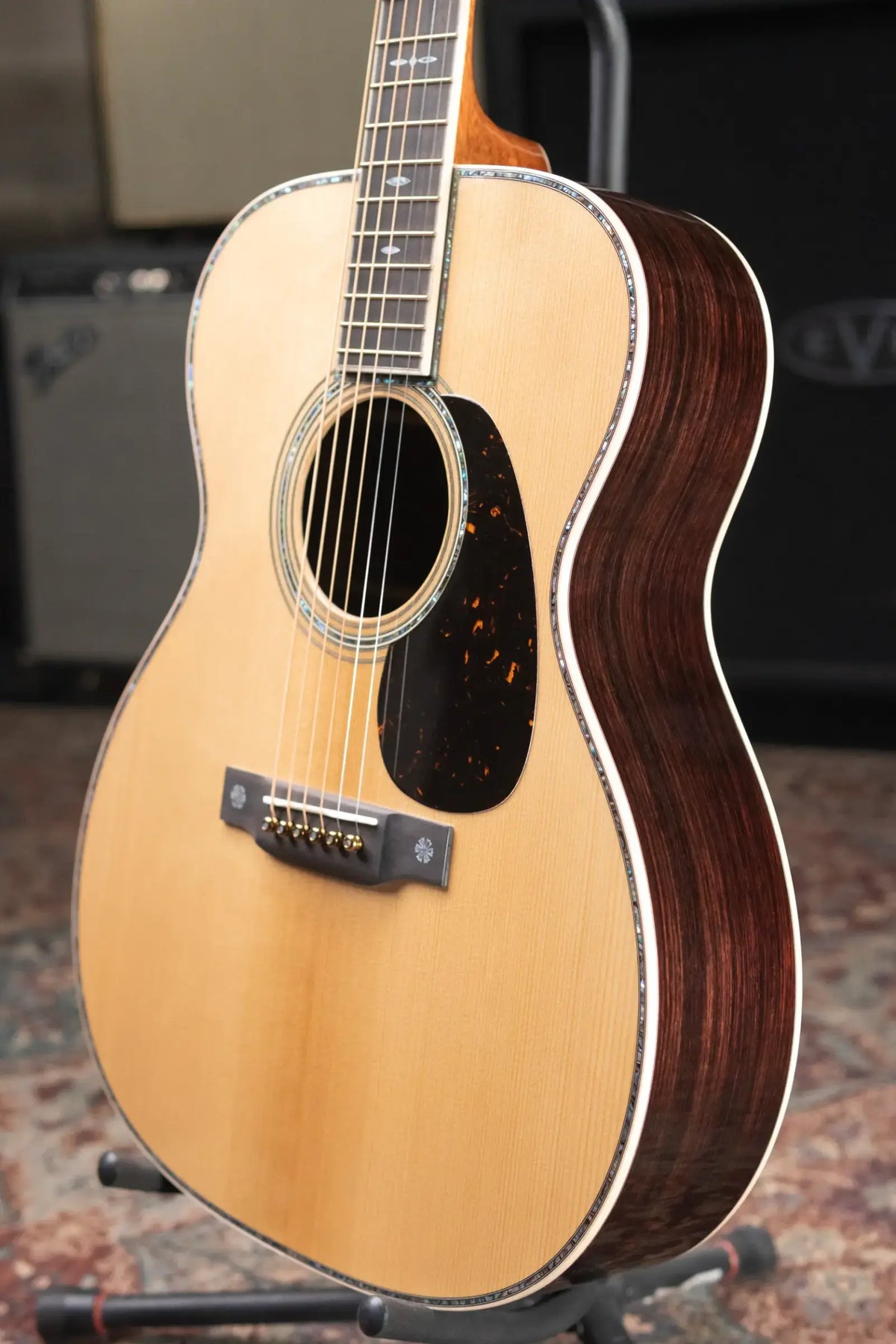 Martin 000-42 Modern Deluxe Acoustic Guitar - Natural with Hardshell Case
