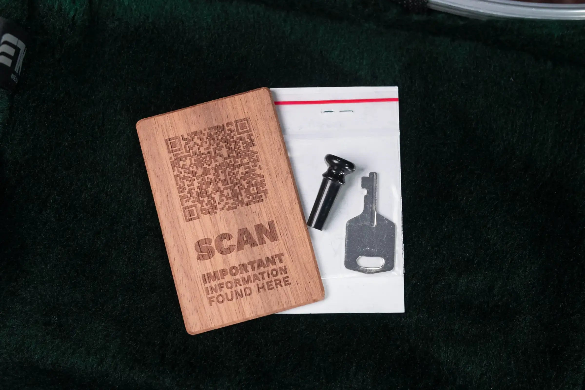 Martin 00DB Jeff Tweedy Signature Acoustic Guitar with Hardshell Case