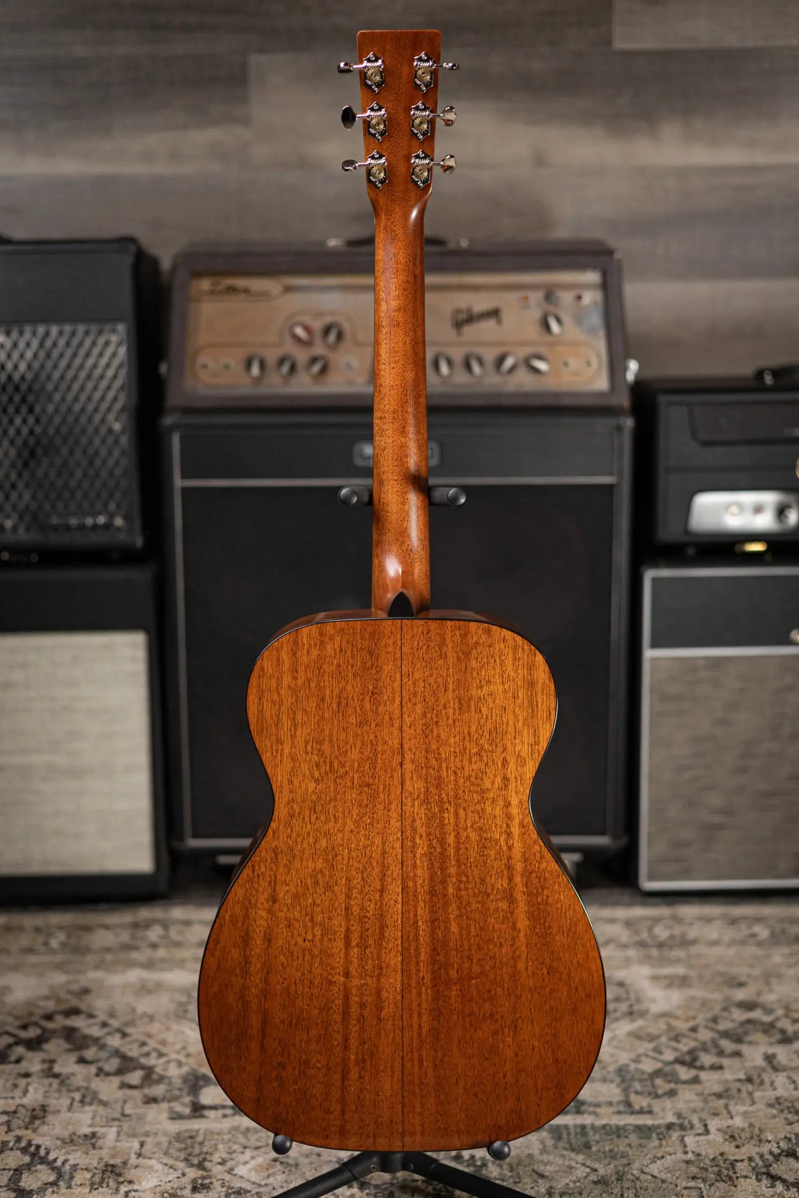 Martin 00-18 Standard Series Acoustic Guitar with Hardshell Case