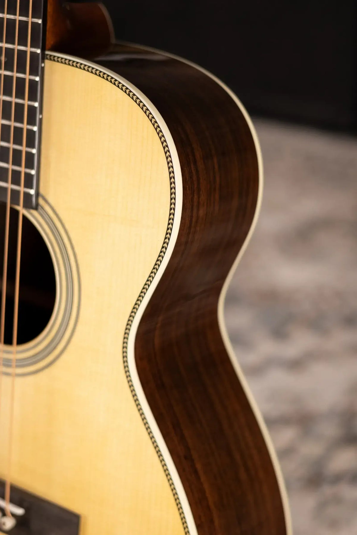 Martin Custom Shop 0-28 Left-Handed Limited Edition Acoustic Guitar with Hardshell Case