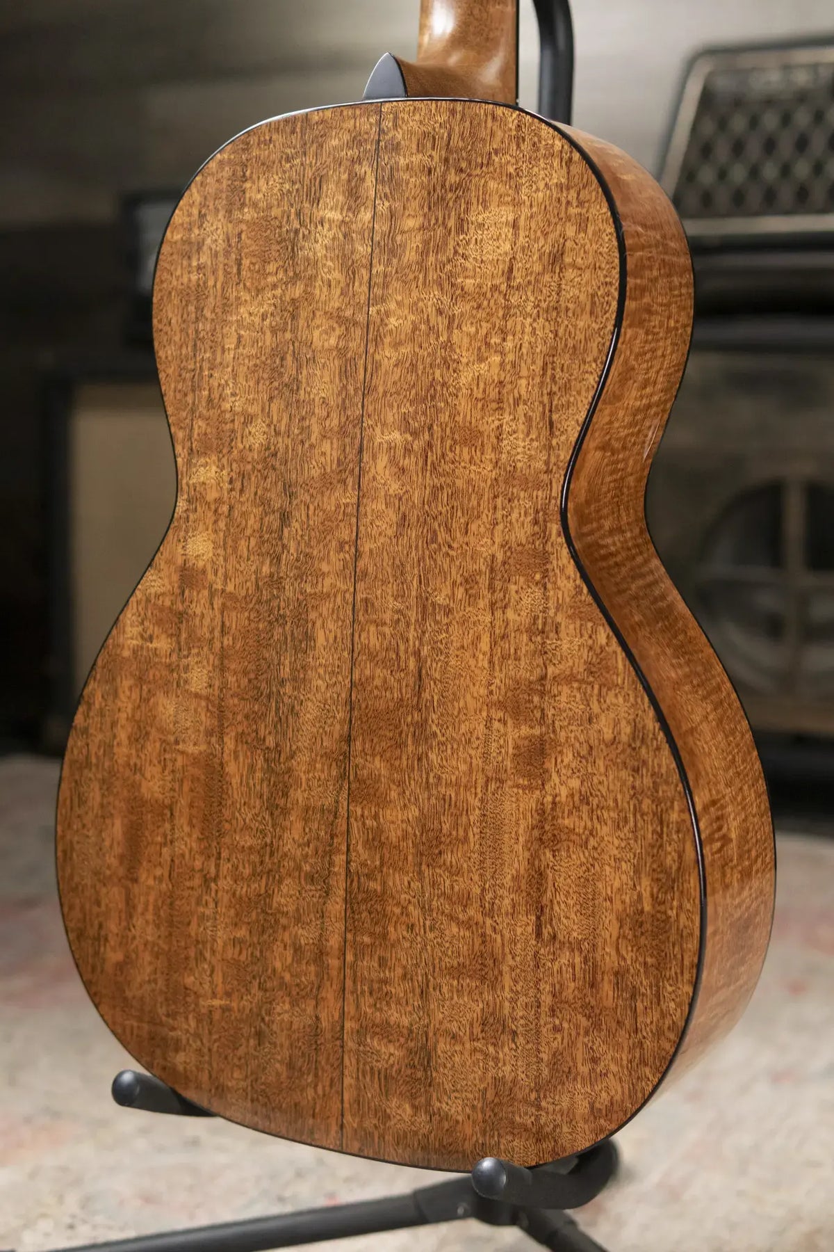 Martin Custom Old Style 18 0 Acoustic Guitar - Flamed Mahogany/Western Red Cedar with Hardshell Case