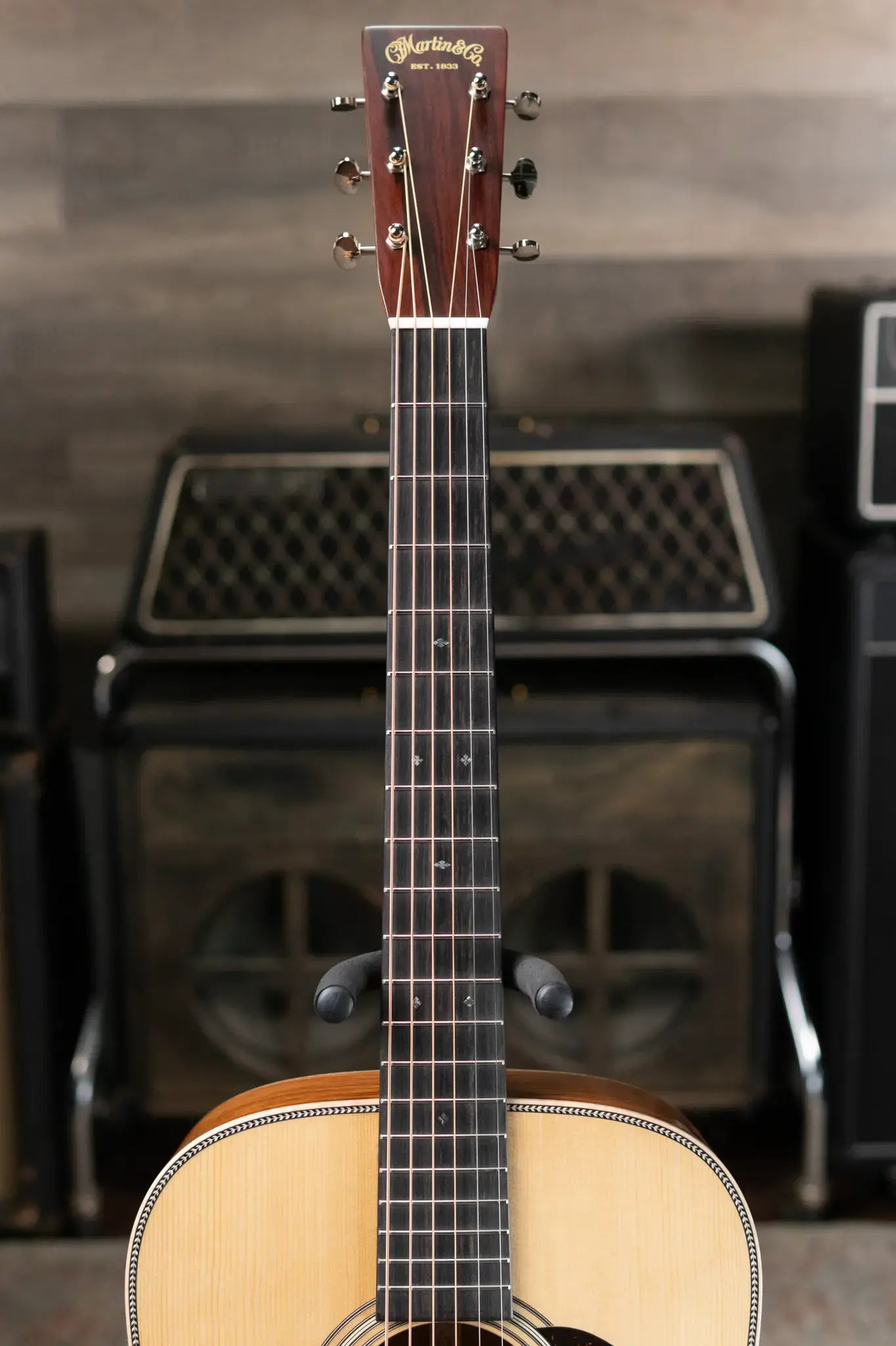 Martin Custom Shop Dreadnought Acoustic Guitar Guatemalan Rosewood with Hardshell Case 679ce05e8d300