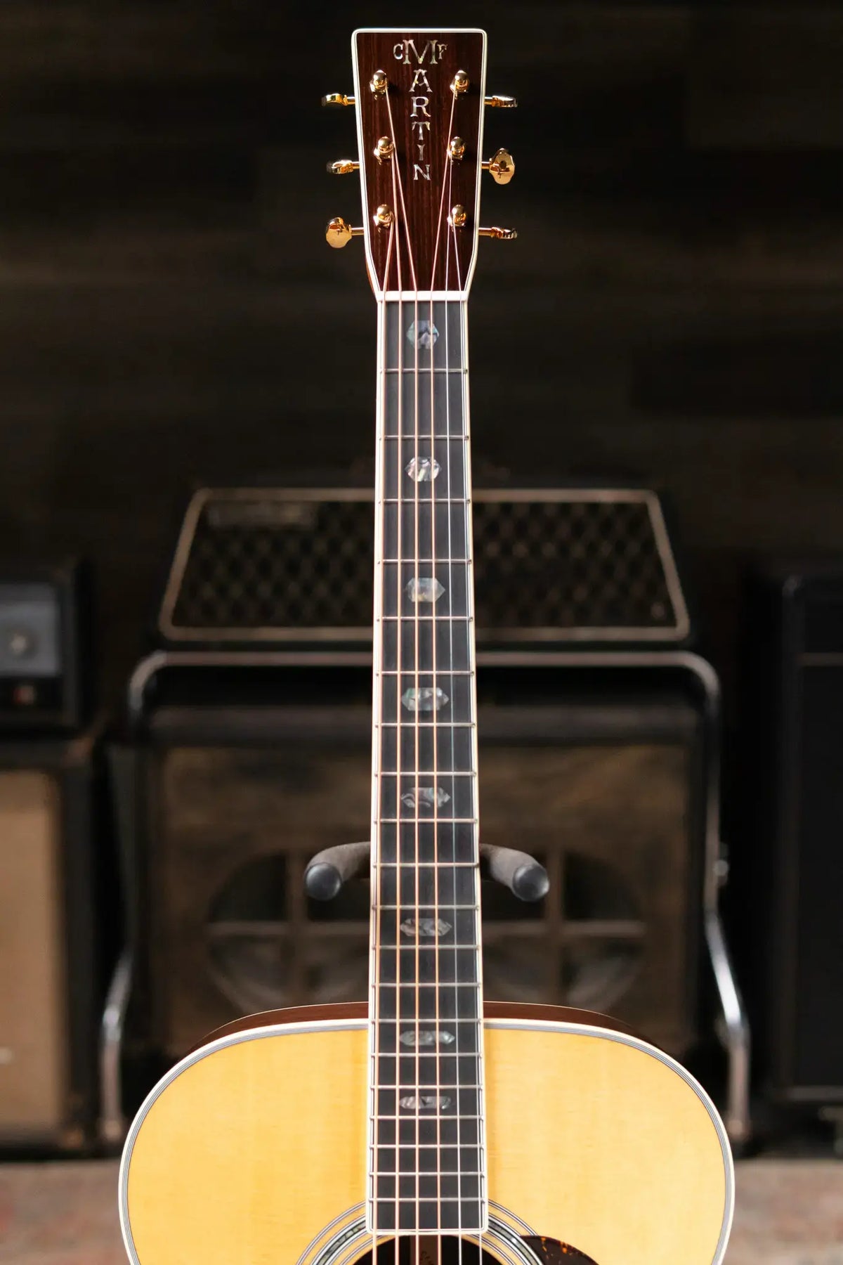 Martin J-40 Acoustic Guitar with Hardshell Case - Demo