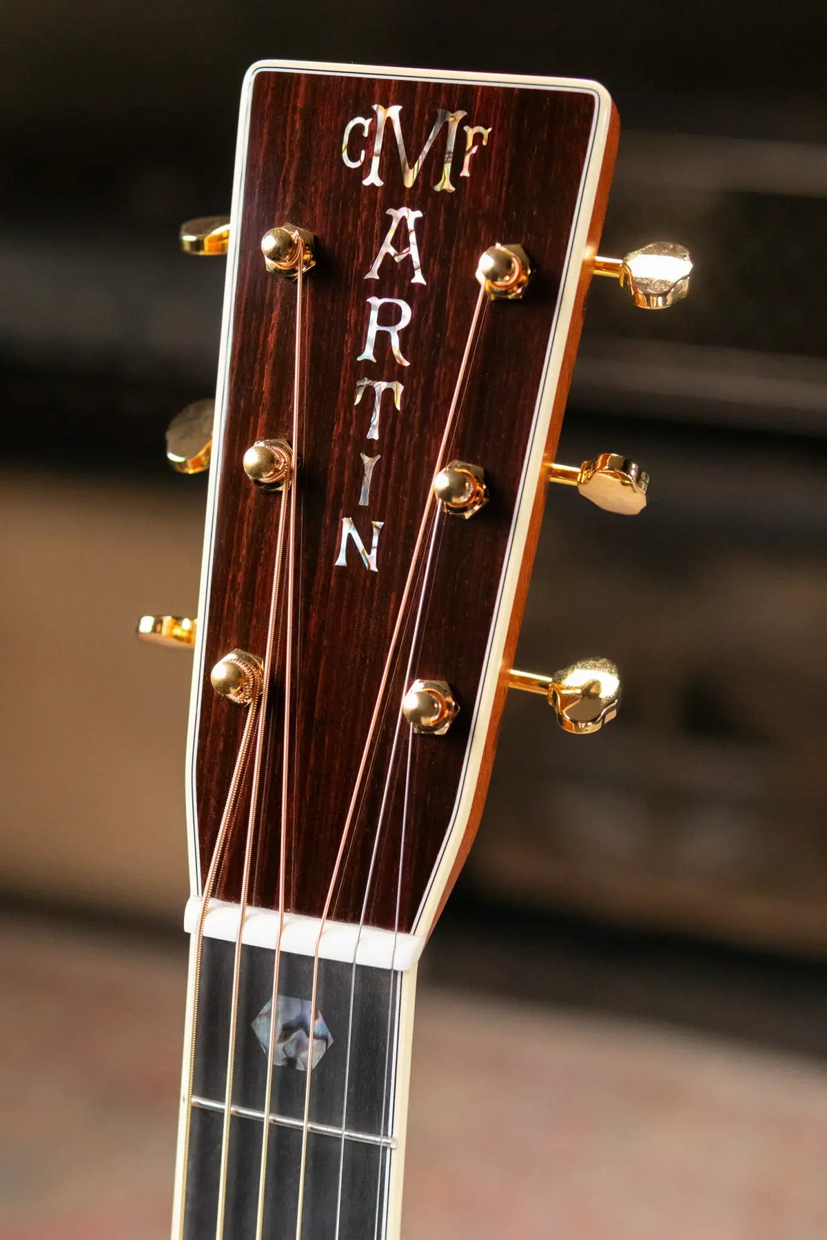 Martin J-40 Acoustic Guitar with Hardshell Case - Demo