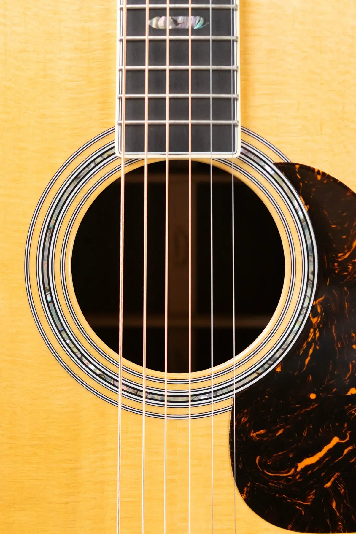 Martin J-40 Acoustic Guitar with Hardshell Case - Demo