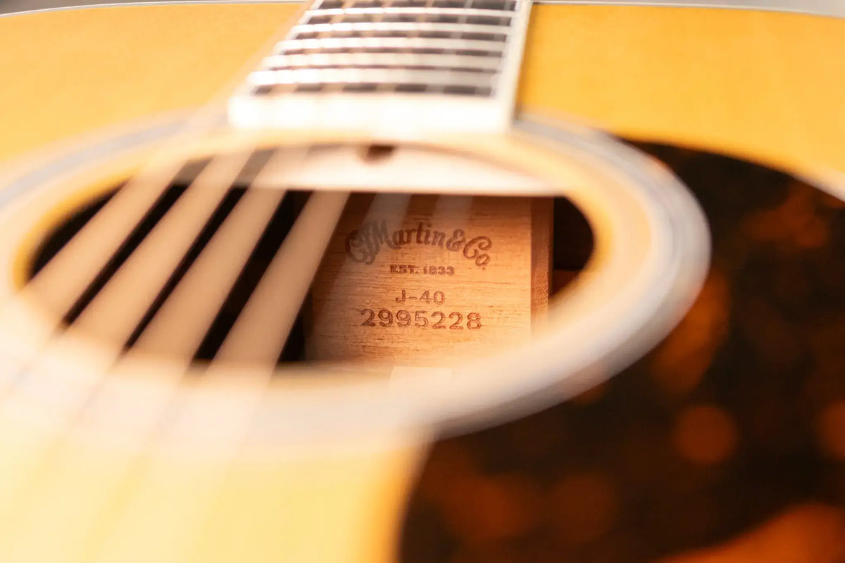 Martin J-40 Acoustic Guitar with Hardshell Case - Demo
