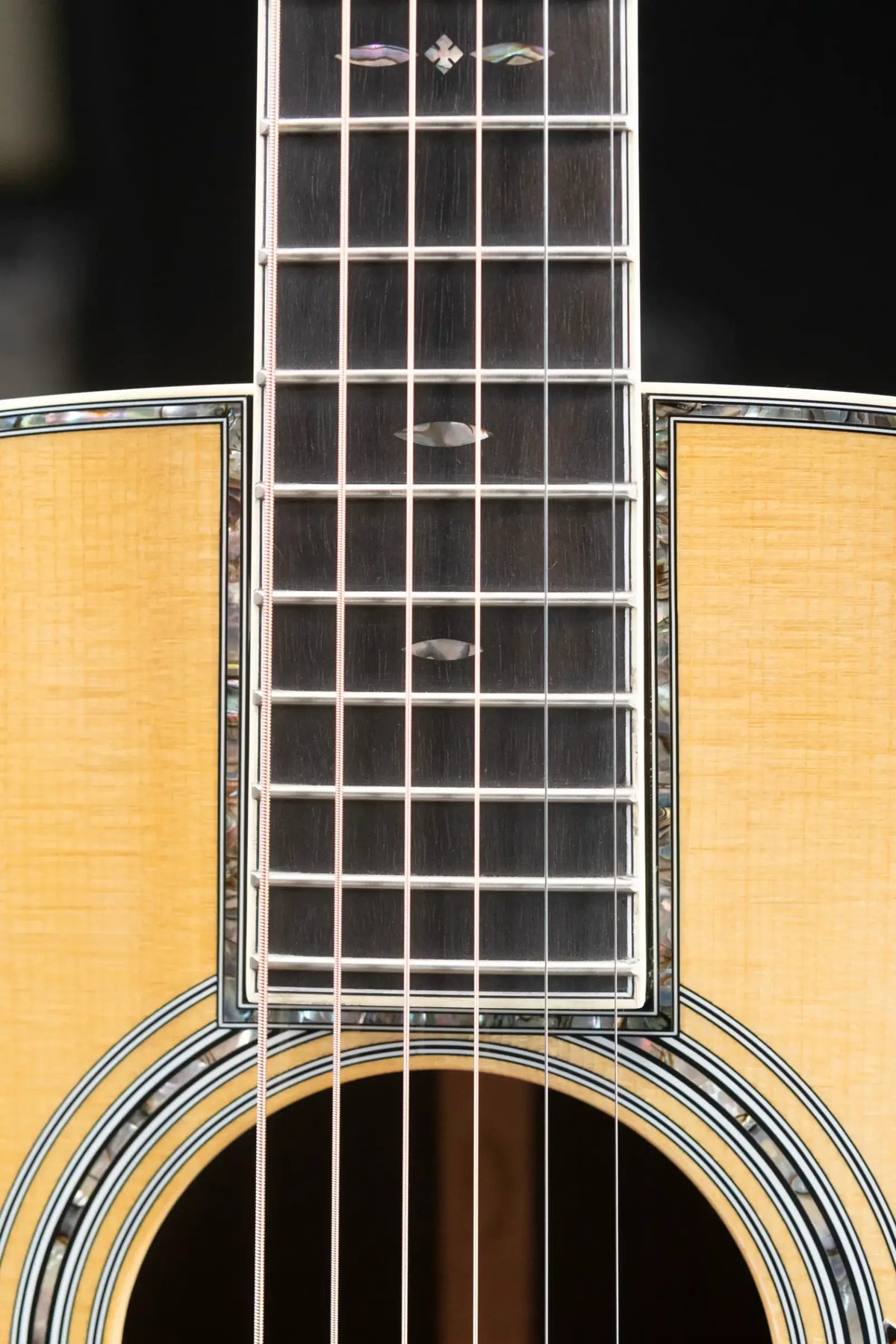 Martin OM-42 Standard Series Acoustic Guitar with Hardshell Case - Demo