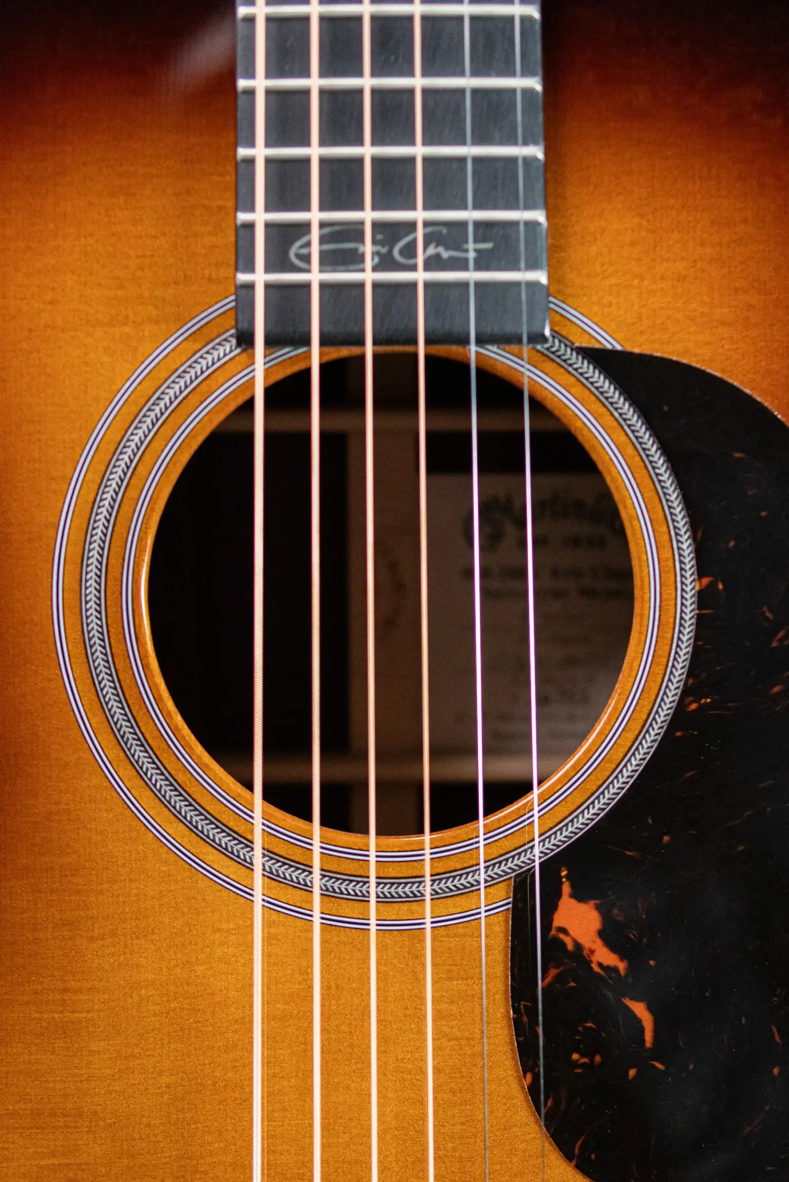 Martin OOO-28 EC Eric Clapton Signature Acoustic Guitar - 1935 Sunburst with Hardshell Case