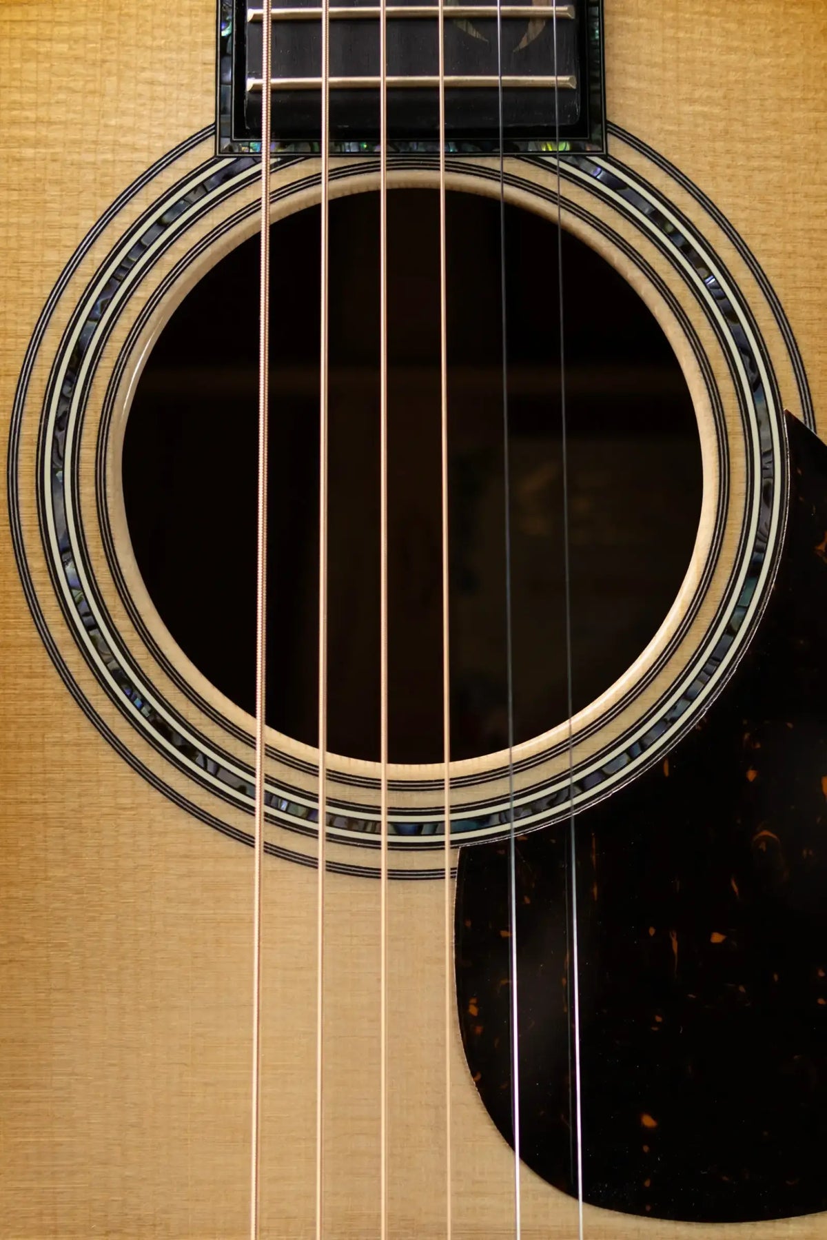 Martin O'ahu K-42 Hibiscus Acoustic Guitar - Dark Toasted Burst with Hardshell Case