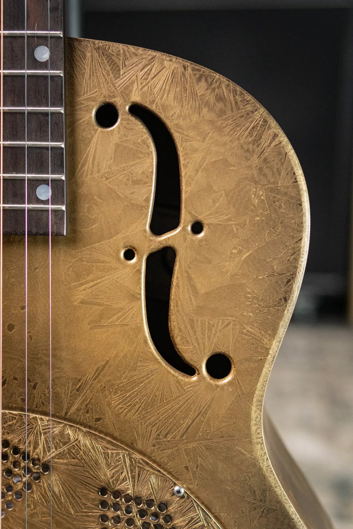 National Gold Dueco 14-Fret Resonator Guitar with Hardshell Case