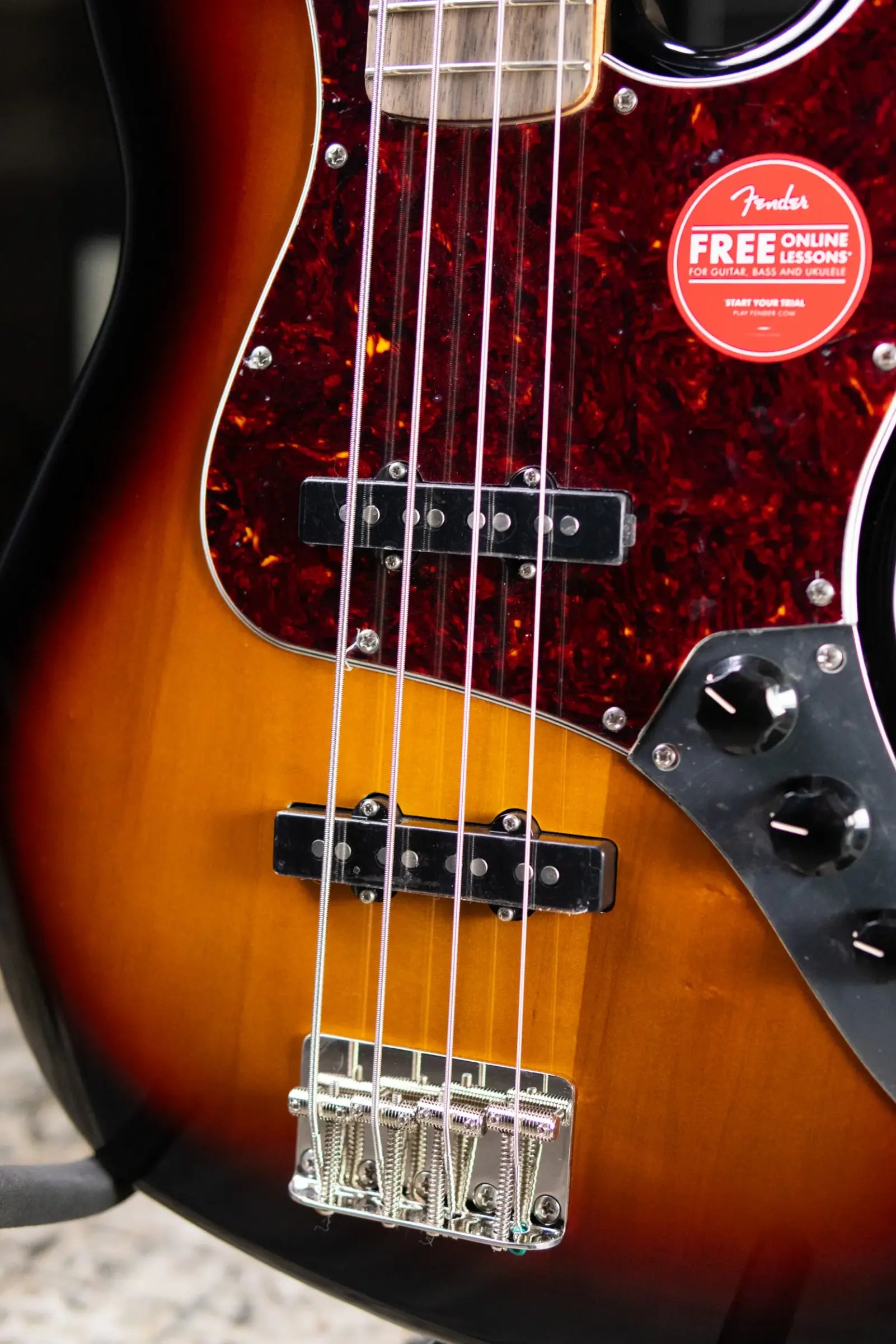 Squier Classic Vibe '60s Jazz Bass - 3-Color Sunburst