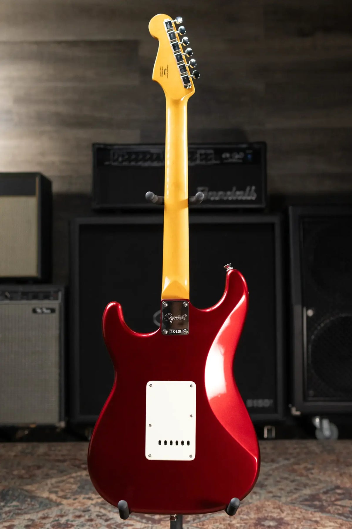Squier Classic Vibe '60s Stratocaster Electric Guitar - Candy Apple Red