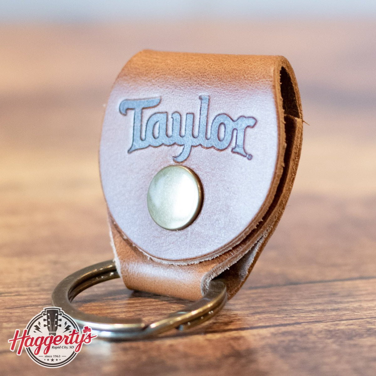 Taylor TKR-03 Taylor Key Ring with Pick Holder Medium Brown