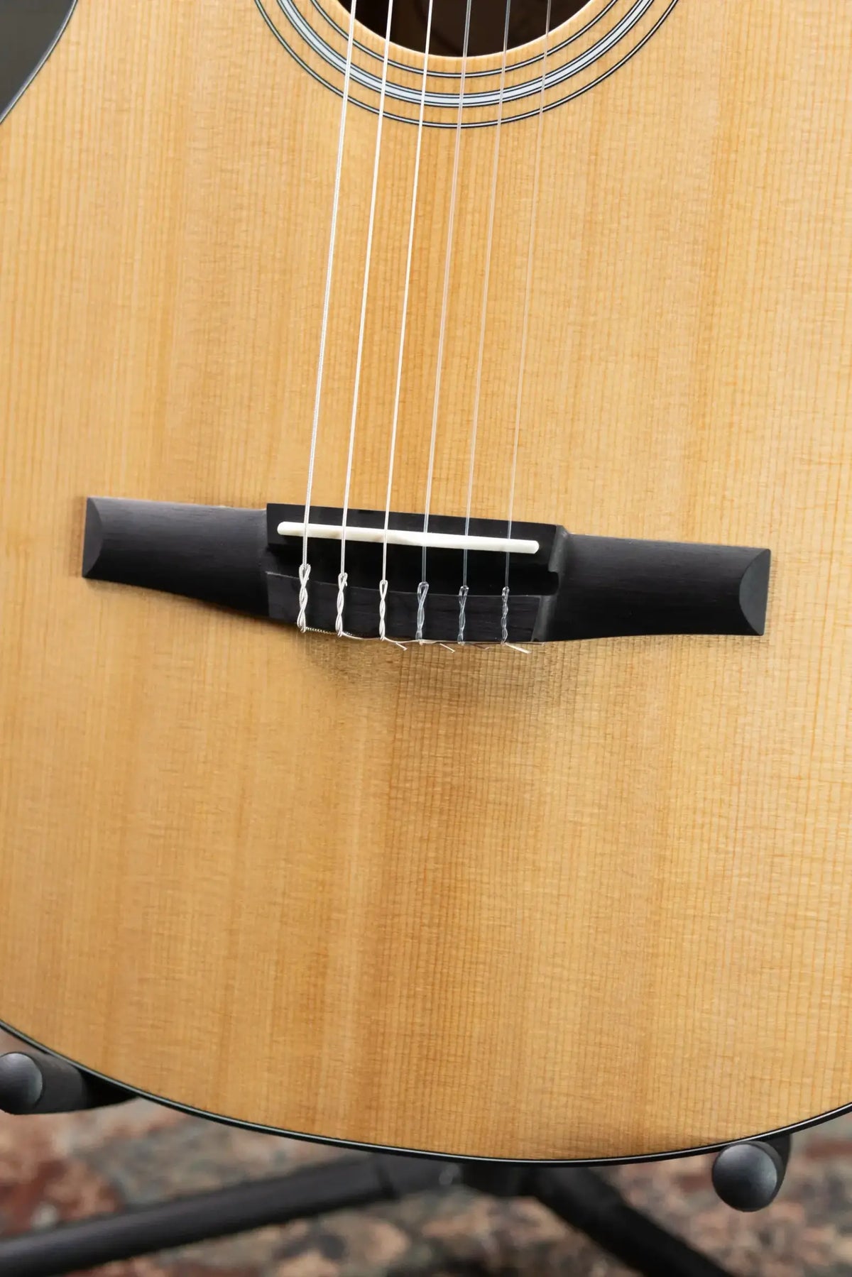 Taylor 112ce-N Nylon Grand Concert Acoustic/Electric Guitar with Gig Bag