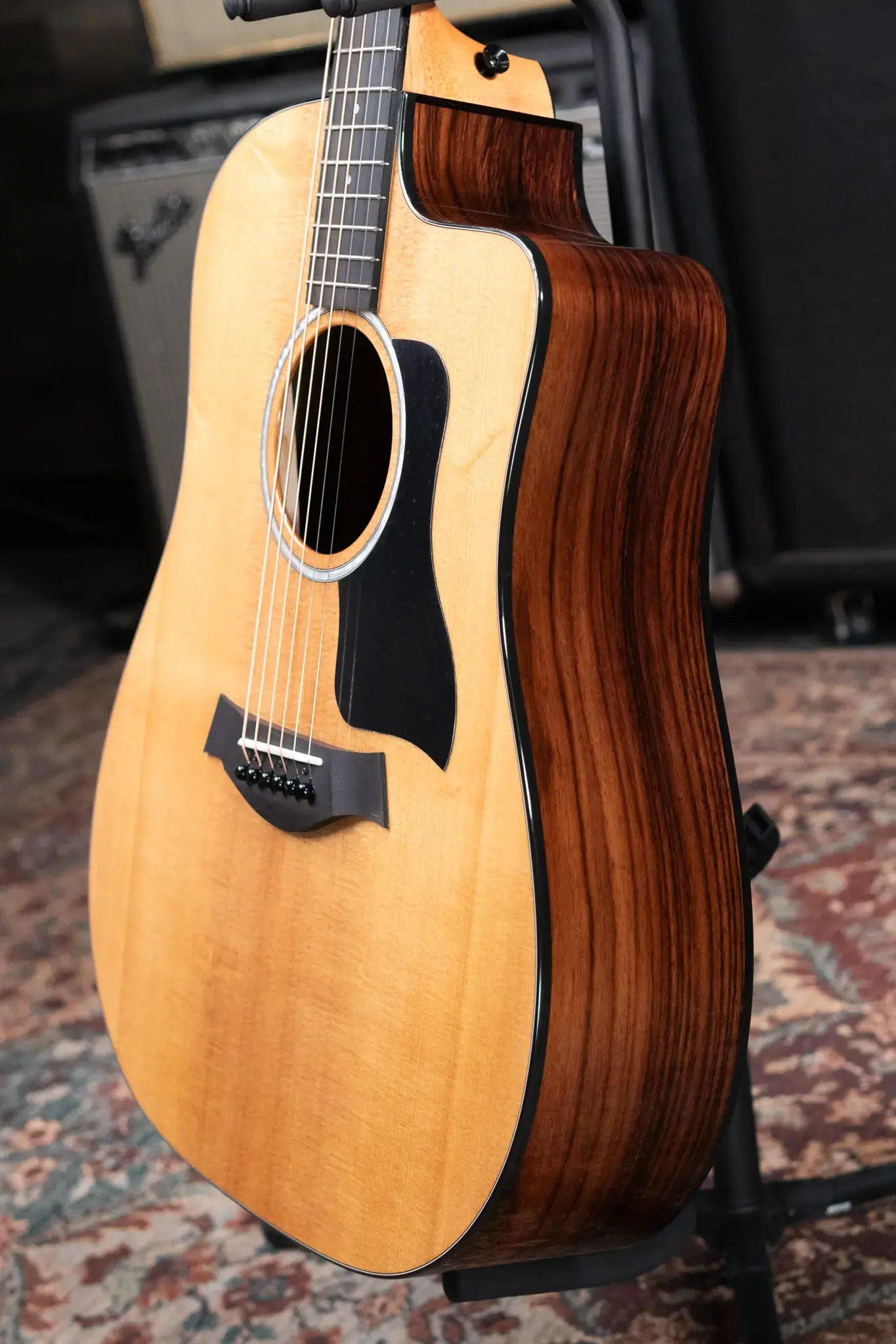 Taylor 210ce Plus Dreadnought Acoustic/Electric Guitar with AeroCase