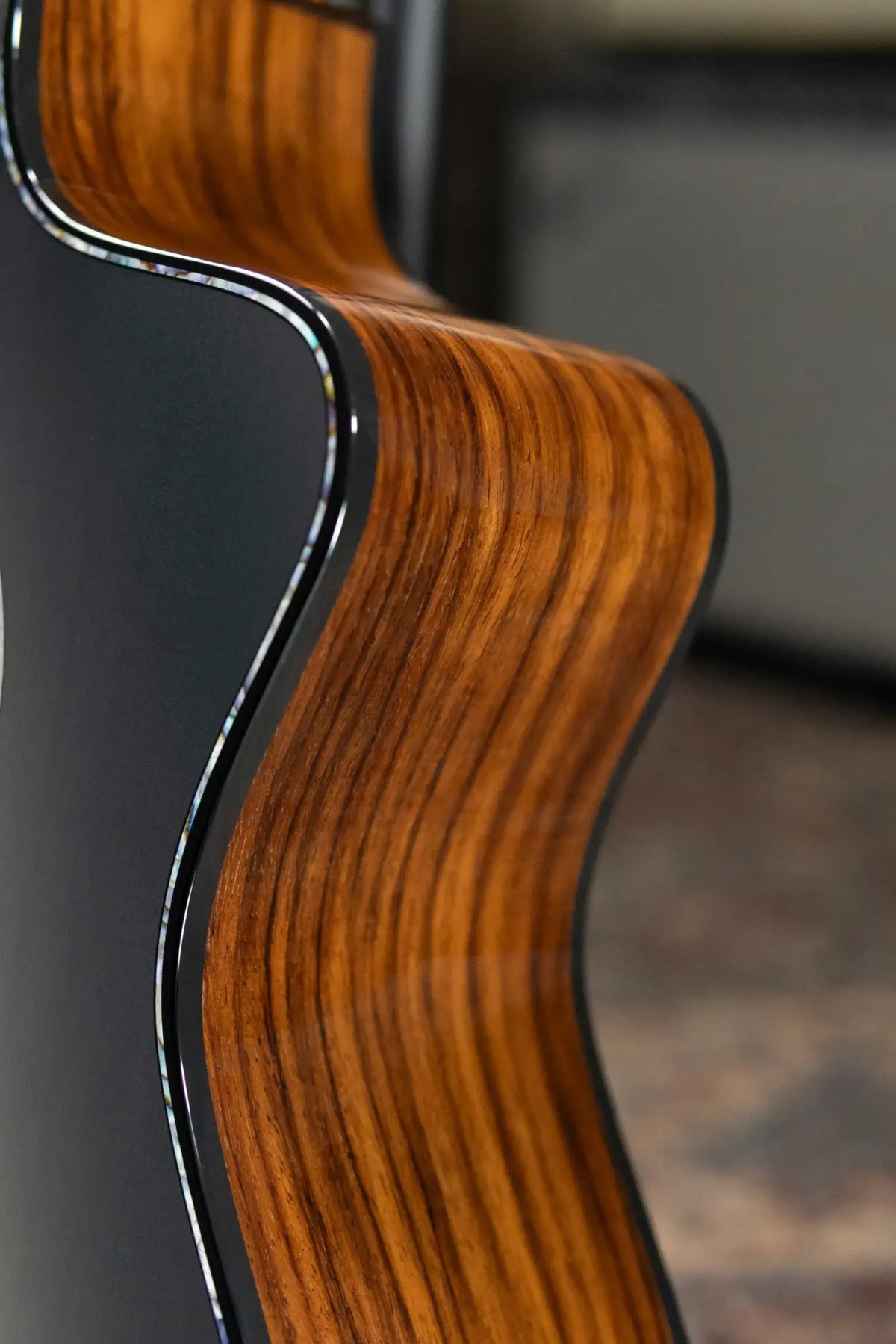 Taylor 214ce DLX Sunset Blvd Grand Auditorium Acoustic/Electric Guitar - Silverburst with Hardshell Case - Prototype