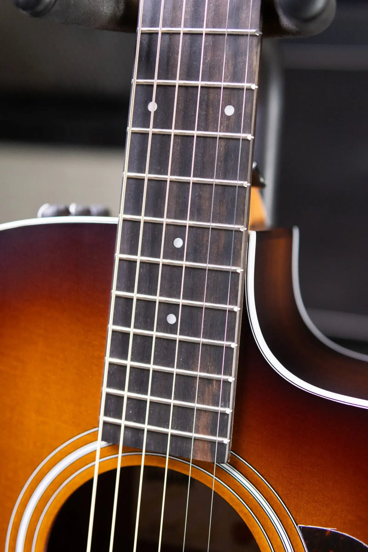 Taylor 214ce Grand Auditorium Acoustic/Electric Guitar - Shaded Edge Burst with Gig Bag