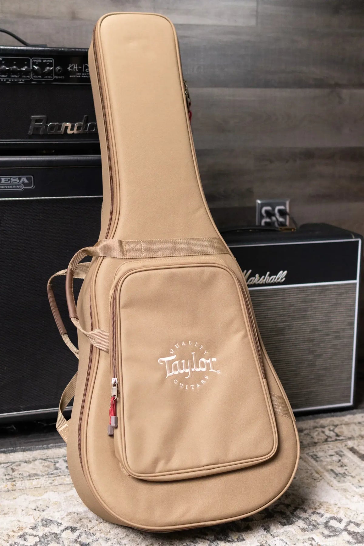Taylor 214ce Grand Auditorium Acoustic/Electric Guitar with Gig Bag - Factory Used