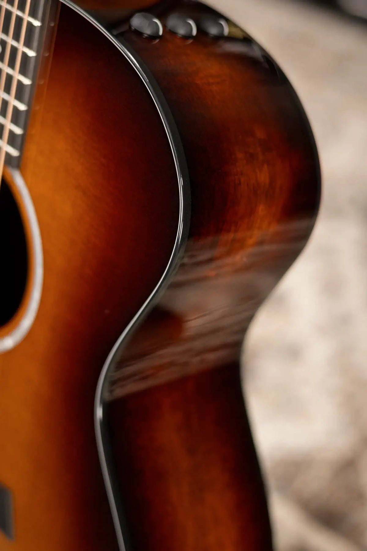Taylor 214ce-K SB Plus Left-Handed Grand Auditorium Acoustic/Electric Guitar - Sunburst with Aerocase - Factory Demo