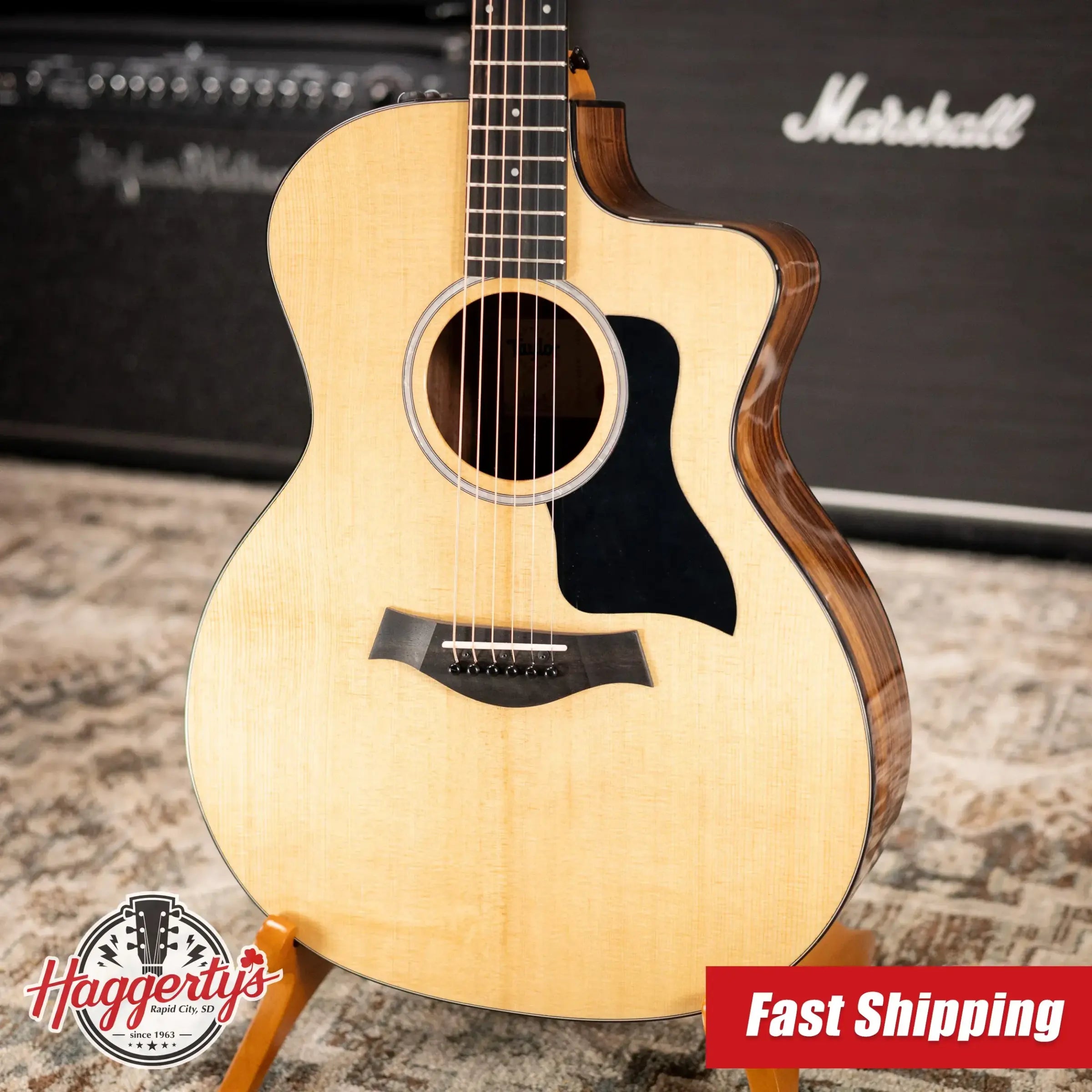 Taylor 214ce Plus Grand Auditorium Acoustic/Electric Guitar with Gig Bag
